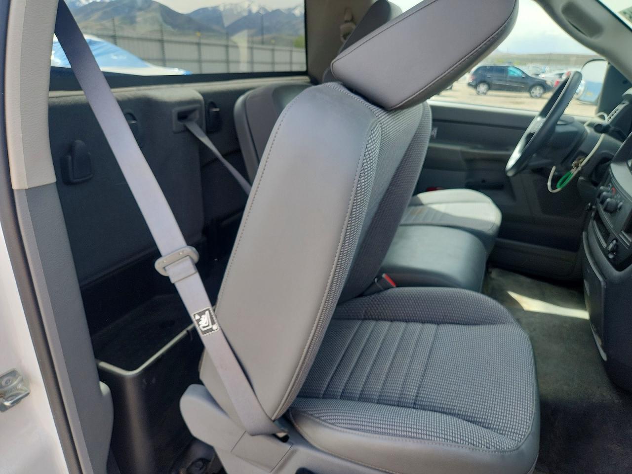 2008 Dodge Ram 1500 St Белый vin: 1D7HA16KX8J172952