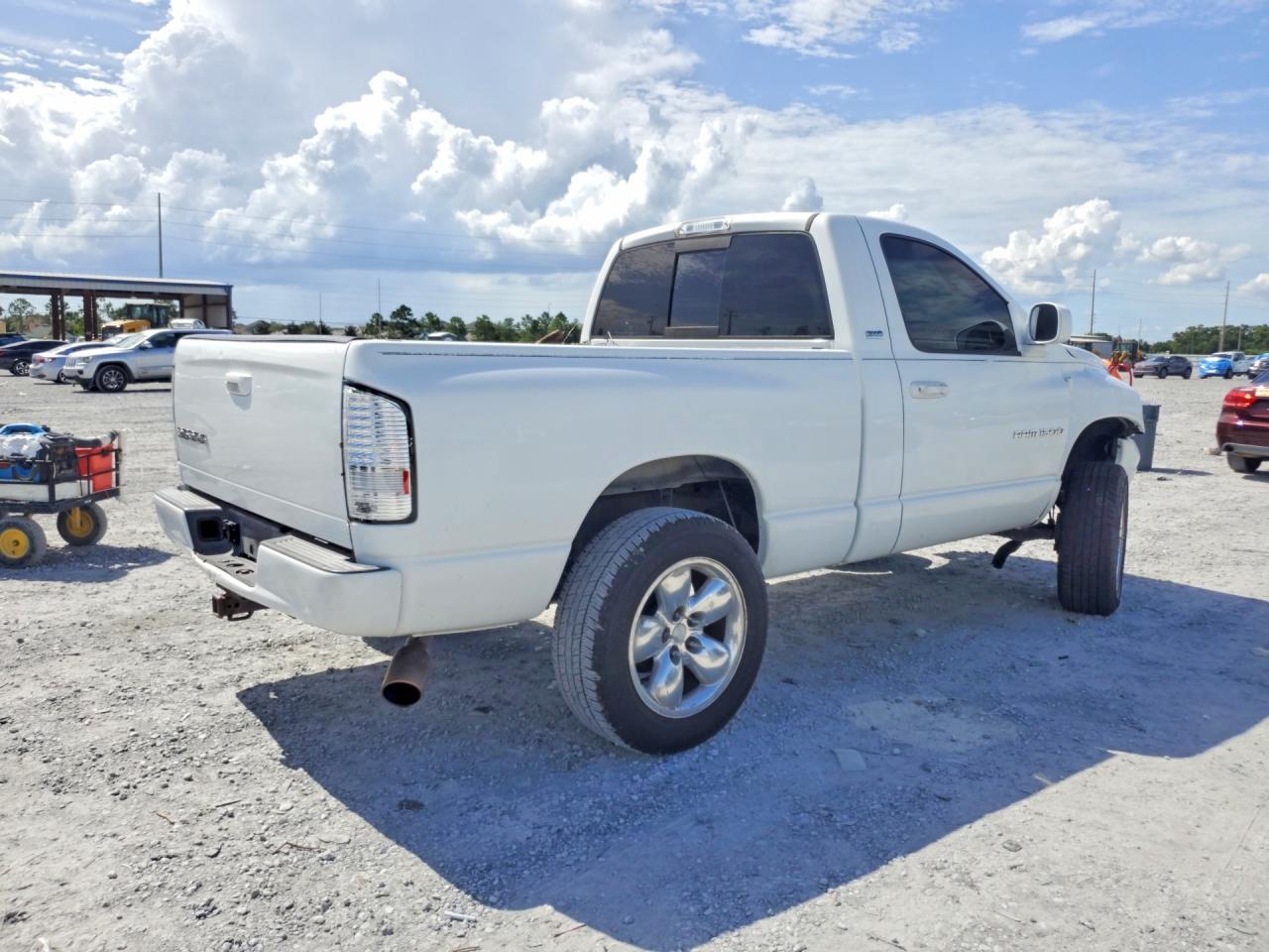2002 Dodge Ram 1500 Белый vin: 1D7HA16N02J238118