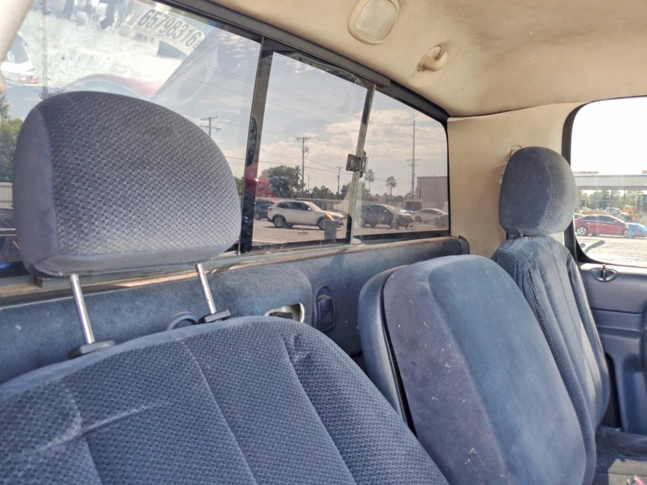 2002 Dodge Ram 1500 Белый vin: 1D7HA16N02J238118