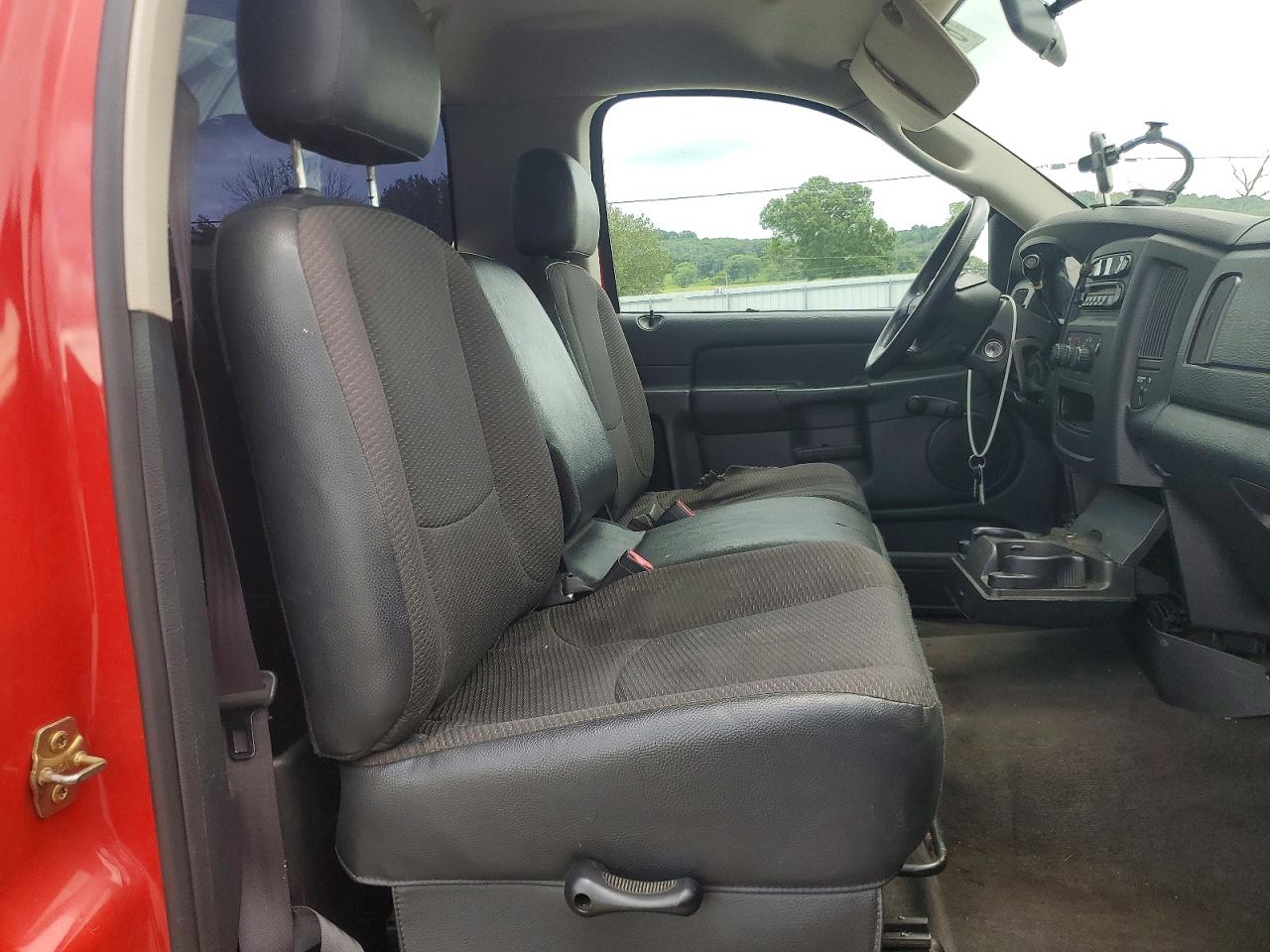 2003 Dodge Ram 1500 St Red vin: 1D7HA16N03J665686