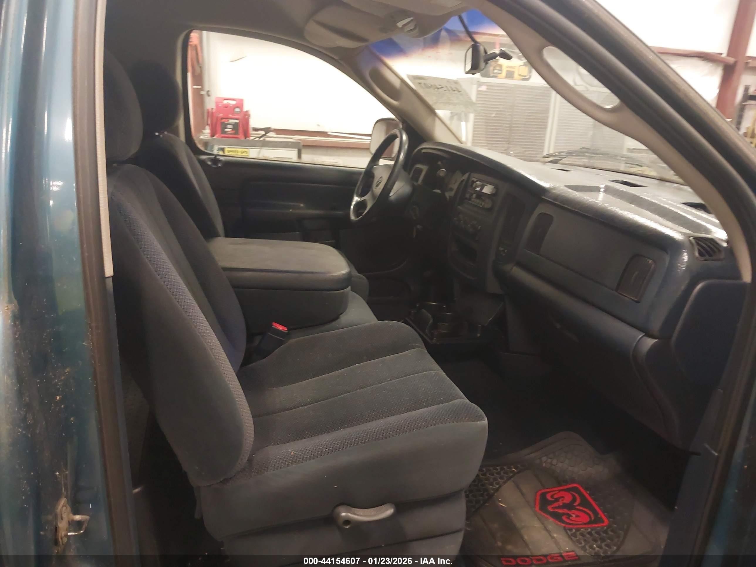 2002 Dodge Ram 1500 St Синий vin: 1D7HA16N12J158021