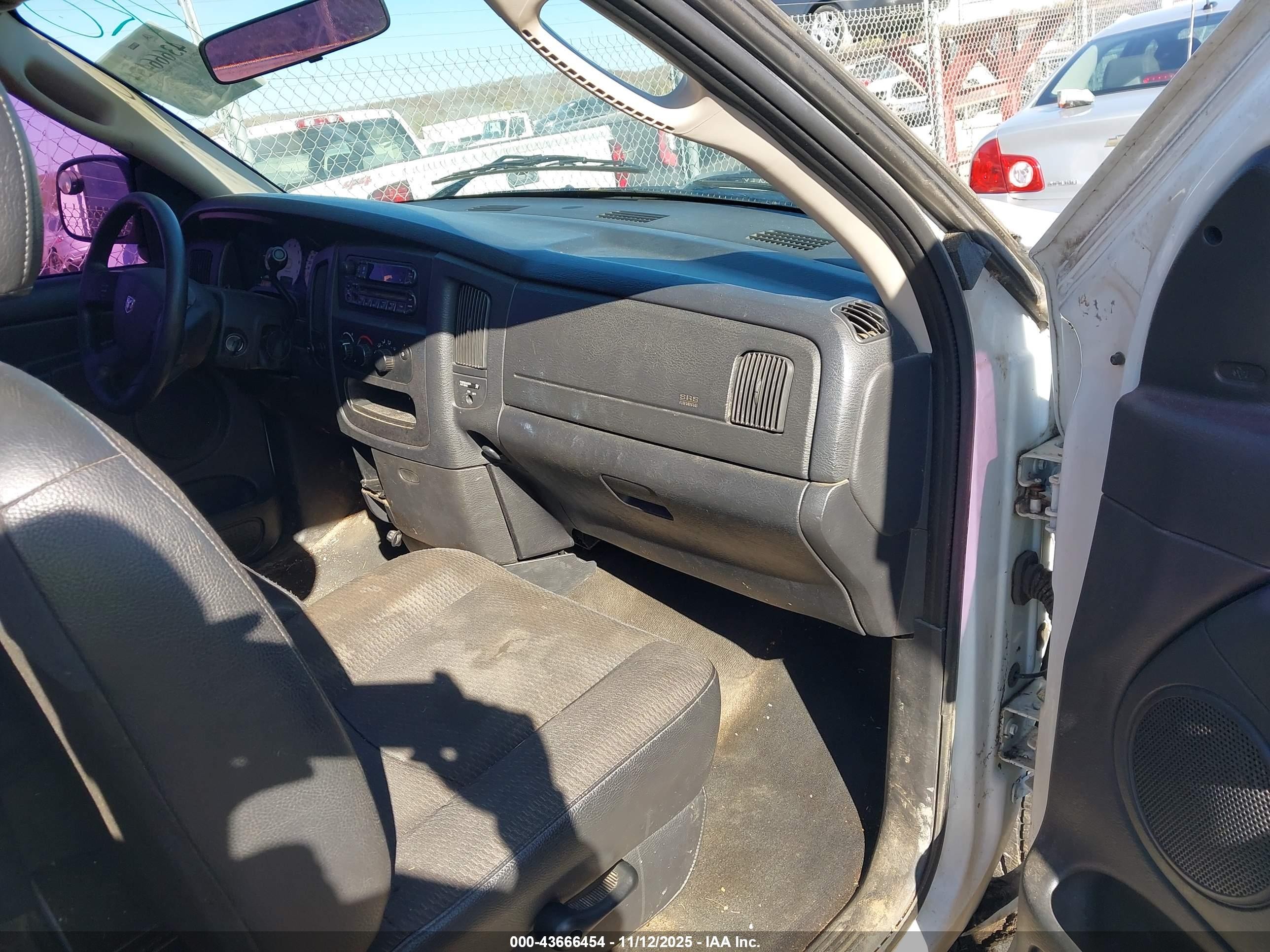 2004 Dodge Ram 1500 St White vin: 1D7HA16N14J246344