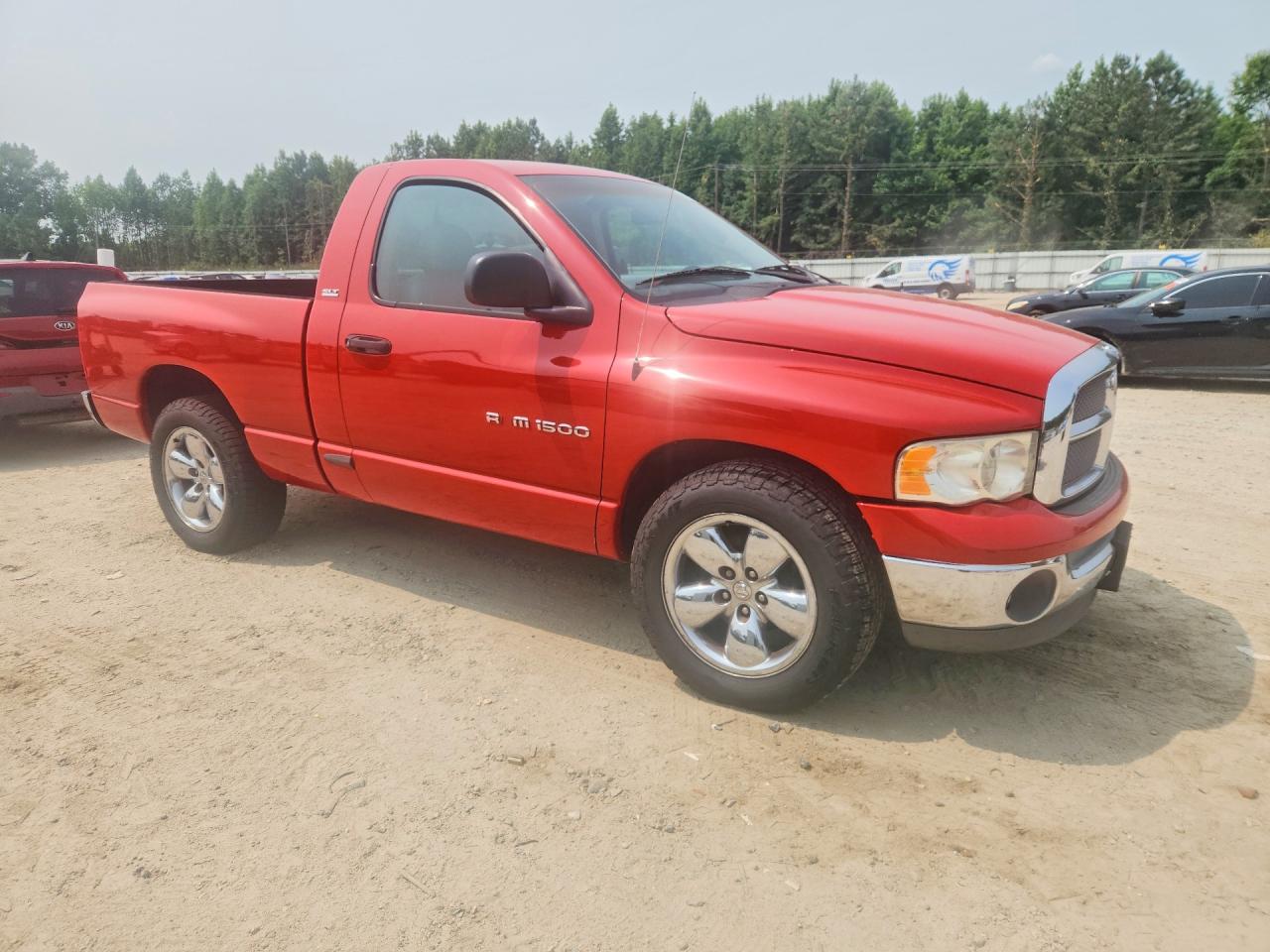 2002 Dodge Ram 1500 Red vin: 1D7HA16N32J145593