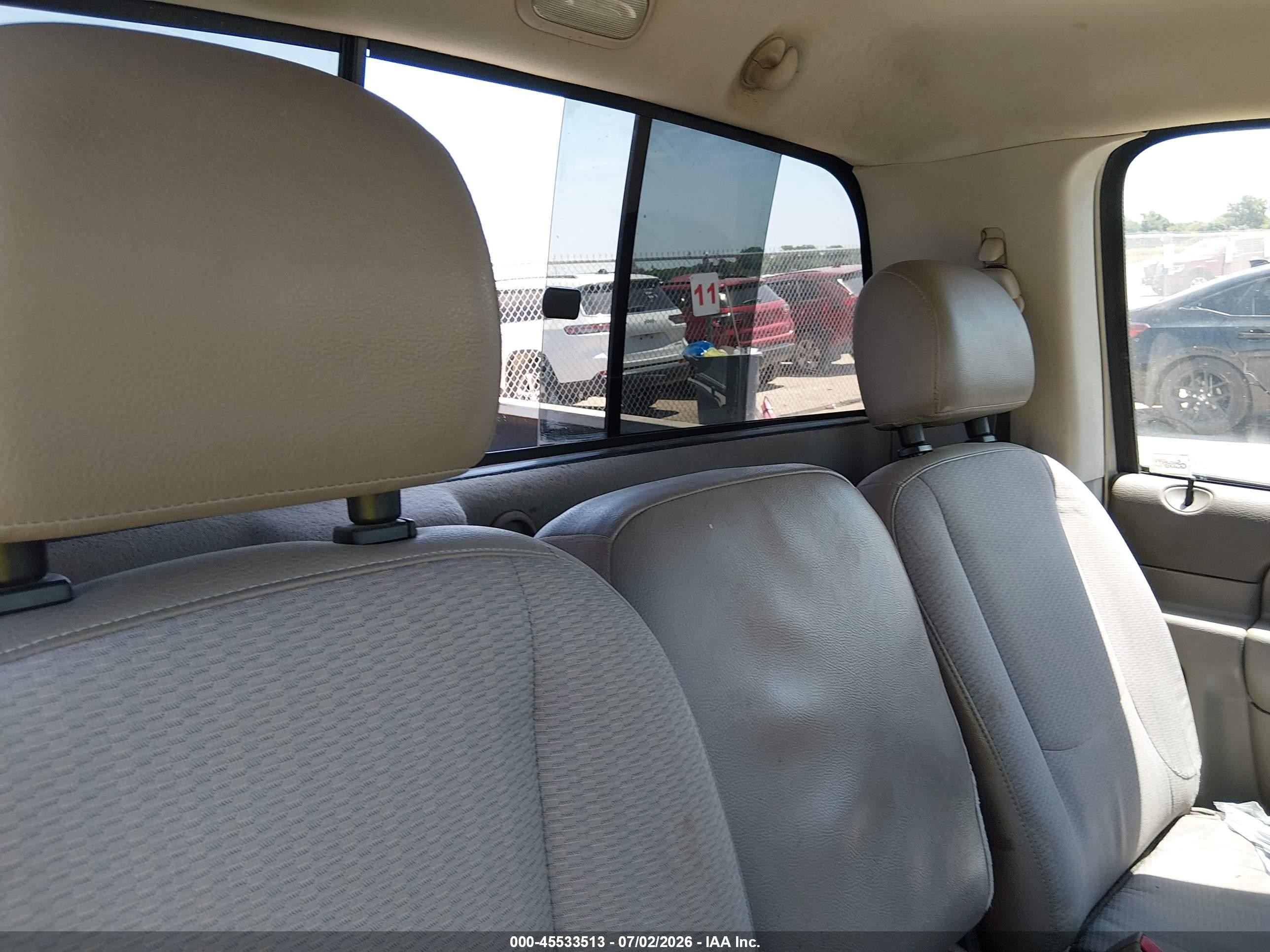 2005 Dodge Ram 1500 St Tan vin: 1D7HA16N35J539289