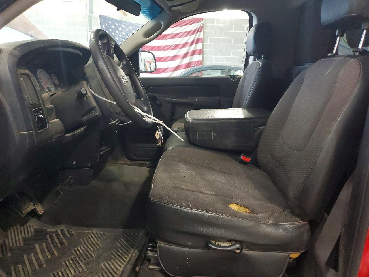 2005 Dodge Ram 1500 St Red vin: 1D7HA16N65J524947