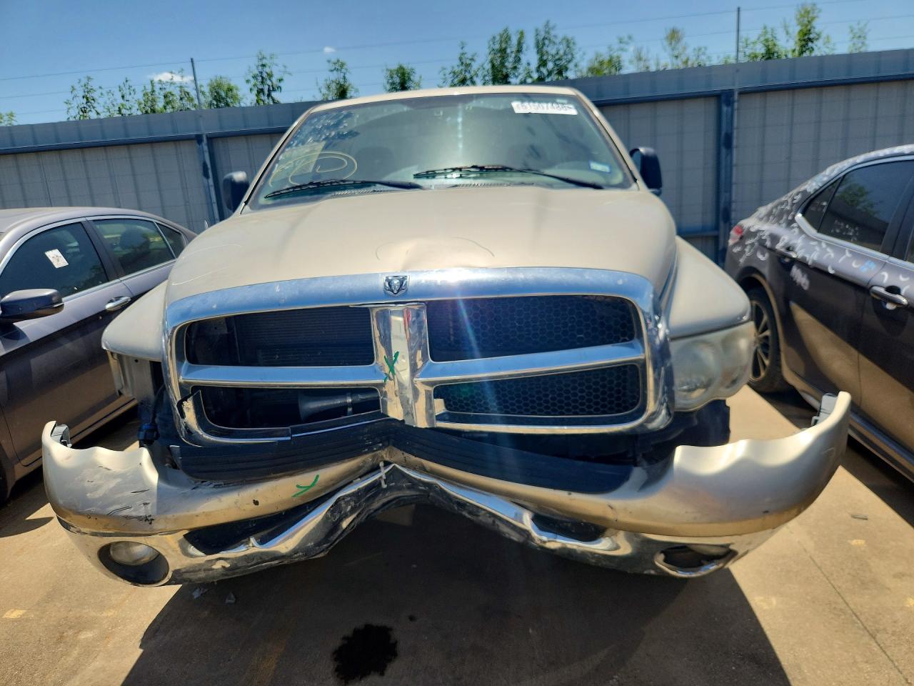 2004 Dodge Ram 1500 St Tan vin: 1D7HA16NX4J135341
