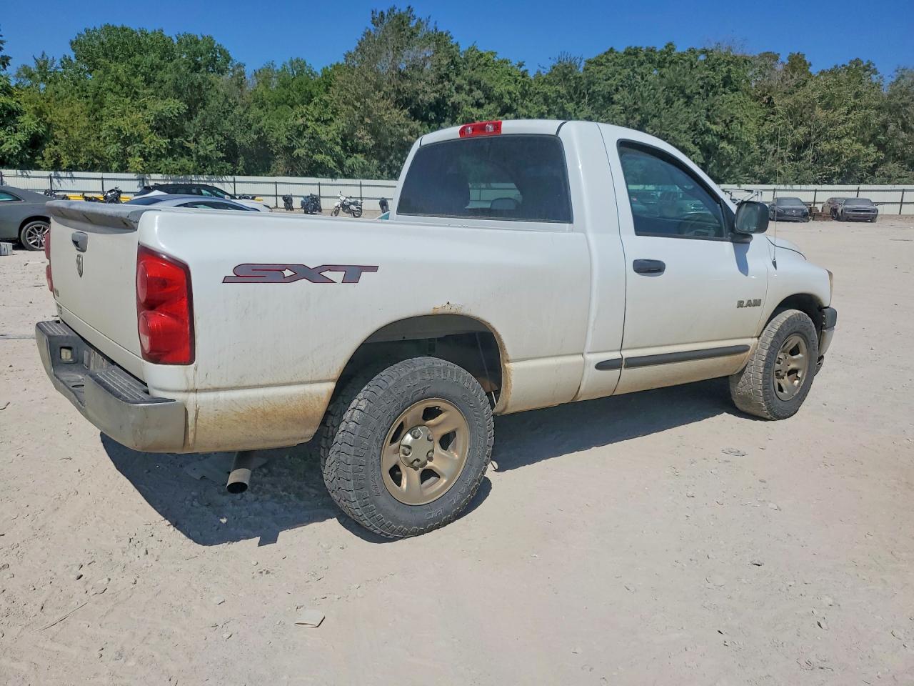 2008 Dodge Ram 1500 Slt White vin: 1D7HA16NX8J147253
