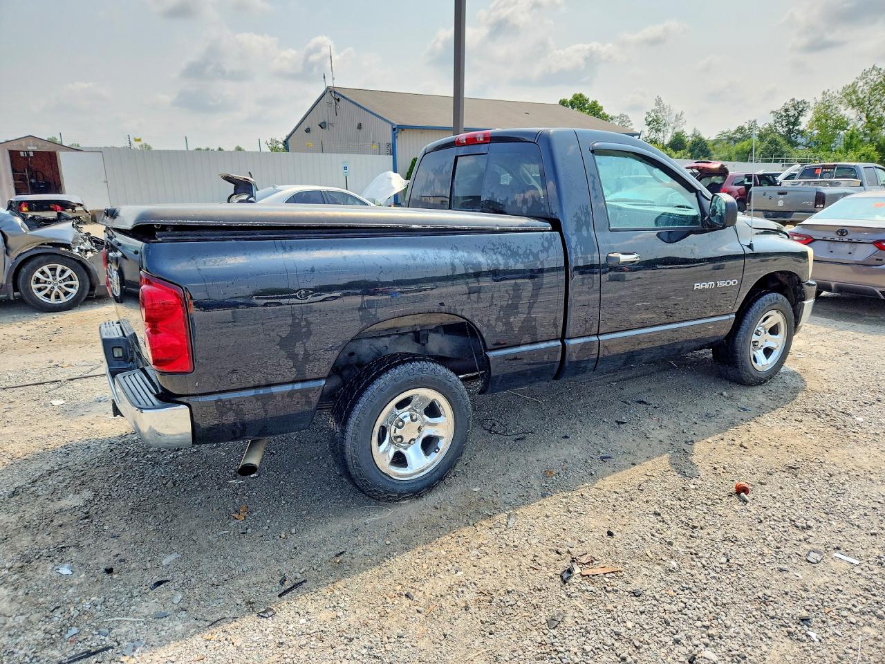 2007 Dodge Ram 1500 St Черный vin: 1D7HA16P07J560170