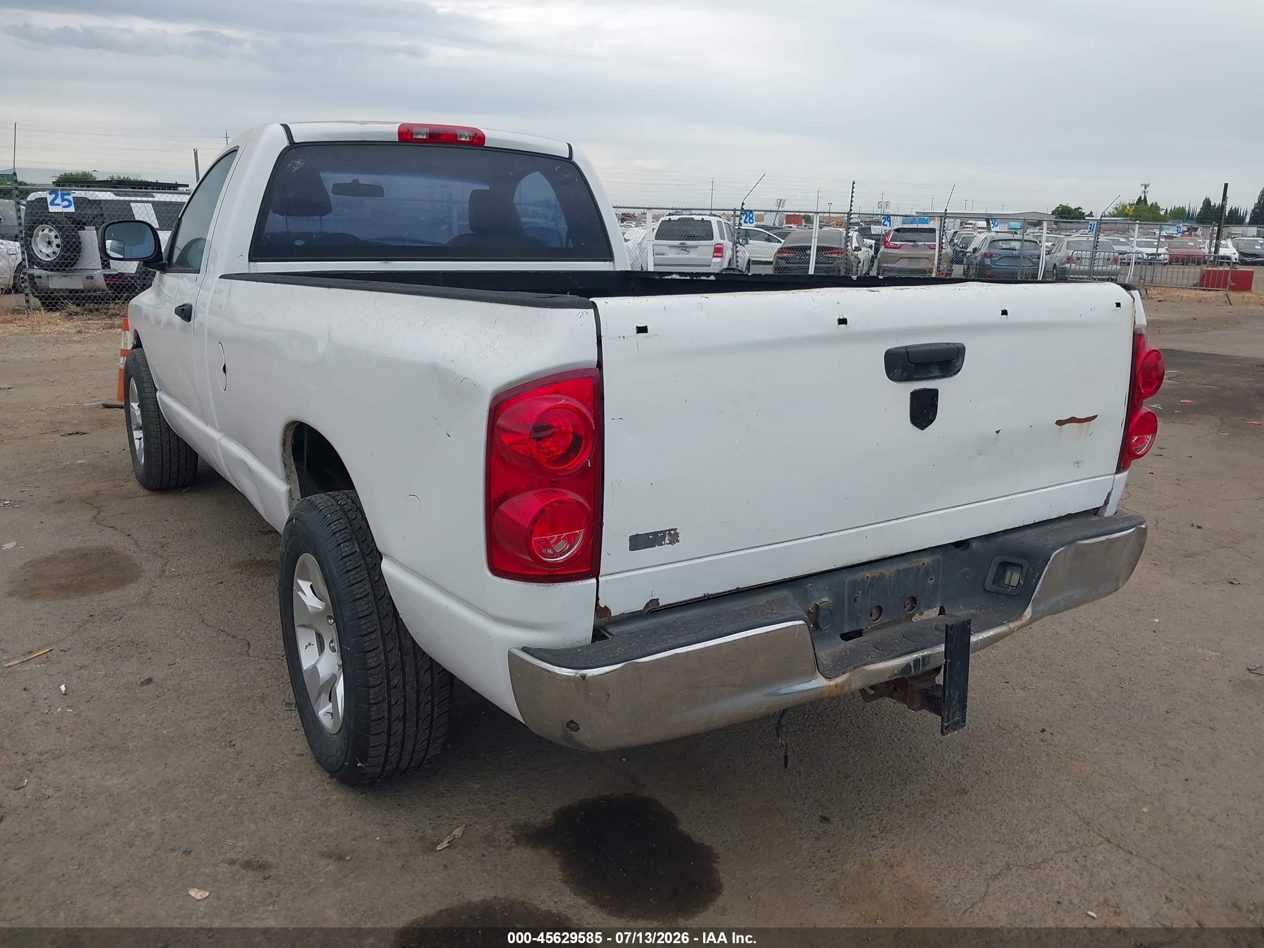 2007 Dodge Ram 1500 St White vin: 1D7HA16P67J585557