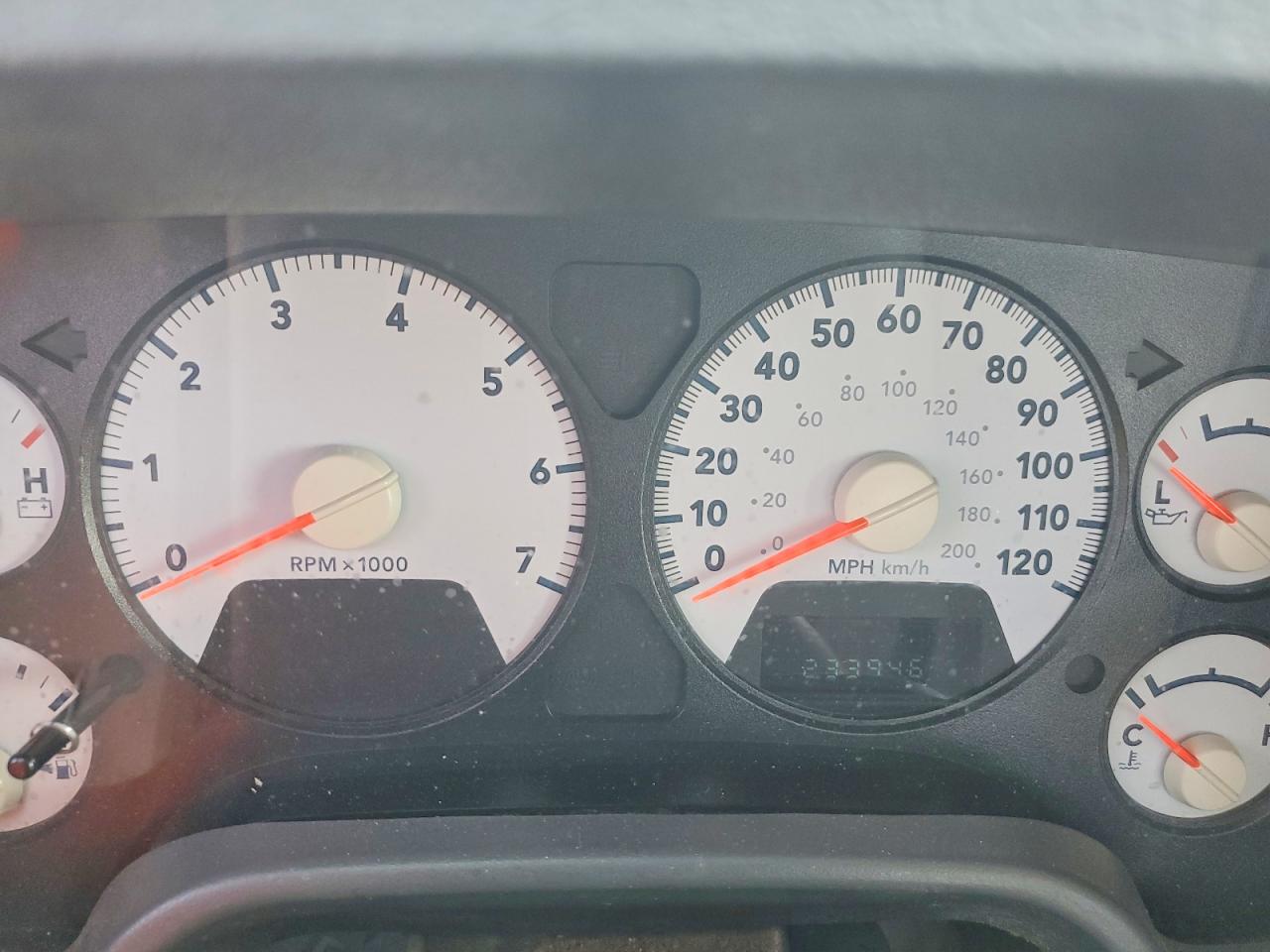 2007 Dodge Ram 1500 St Белый vin: 1D7HA16P67J629184