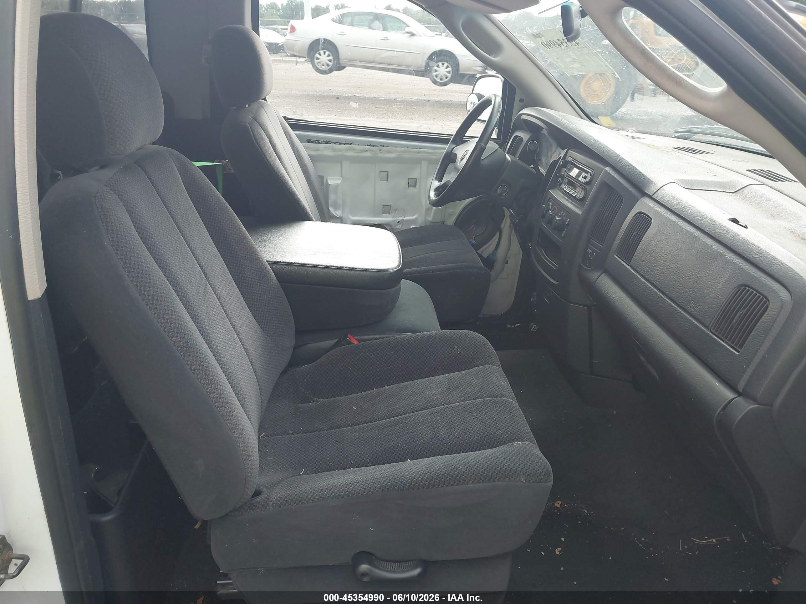 2002 Dodge Ram 1500 St Белый vin: 1D7HA16Z12J247395