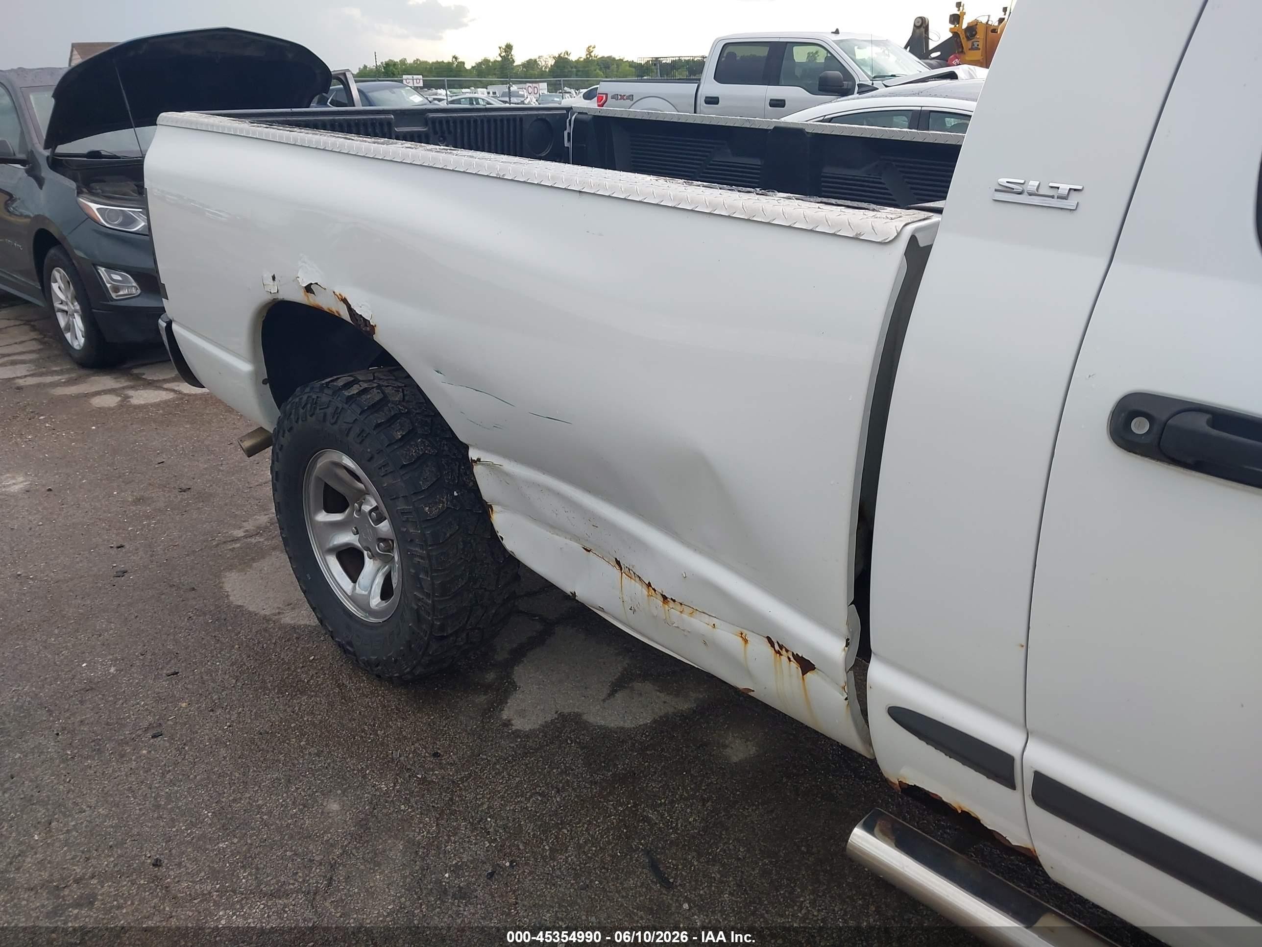 2002 Dodge Ram 1500 St Белый vin: 1D7HA16Z12J247395