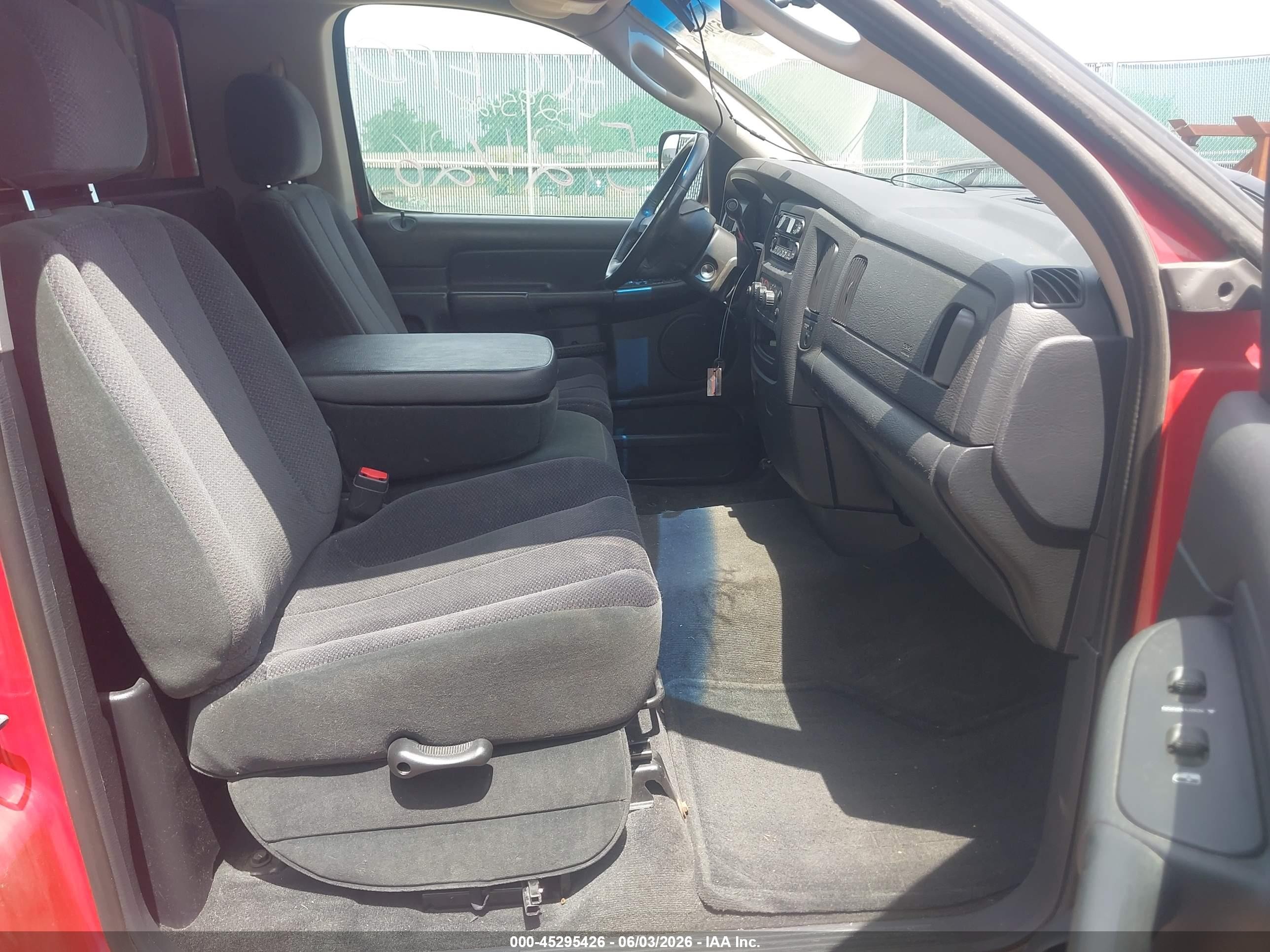 2002 Dodge Ram 1500 St Red vin: 1D7HA16Z42J133343