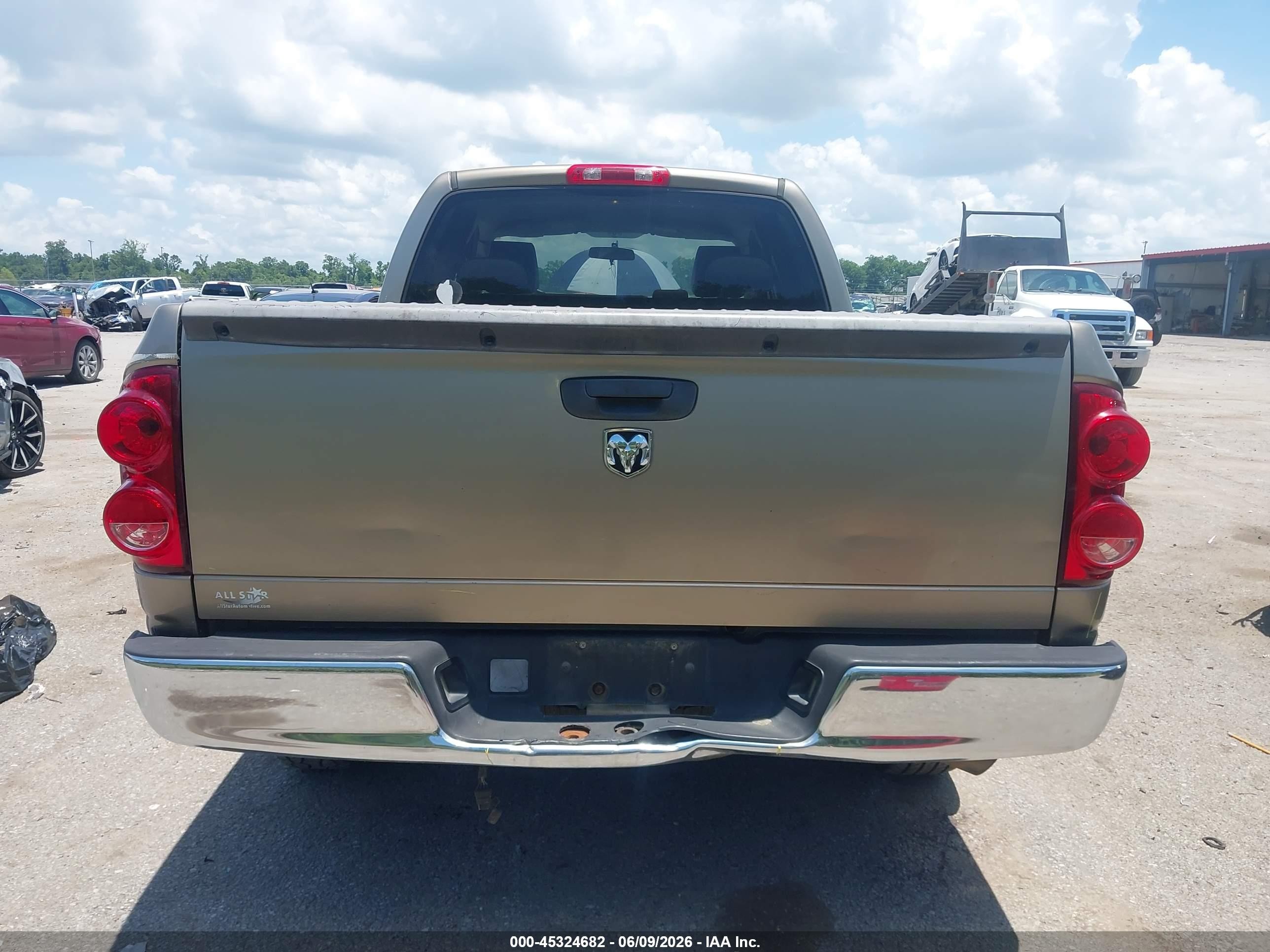 2008 Dodge Ram 1500 St/sxt Brown vin: 1D7HA18208J137026