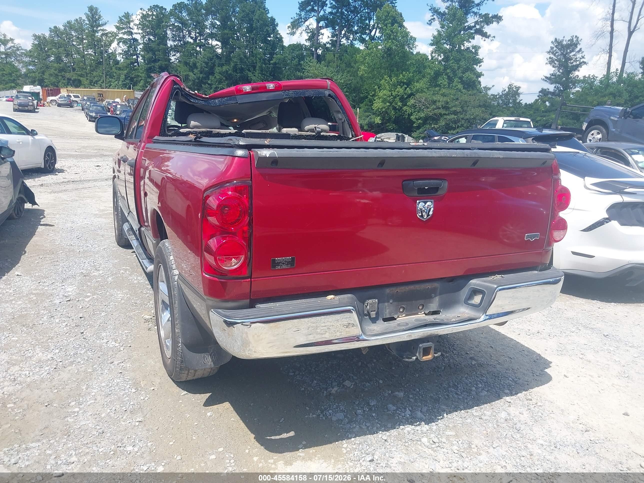 2008 Dodge Ram 1500 Laramie Red vin: 1D7HA18218J189930