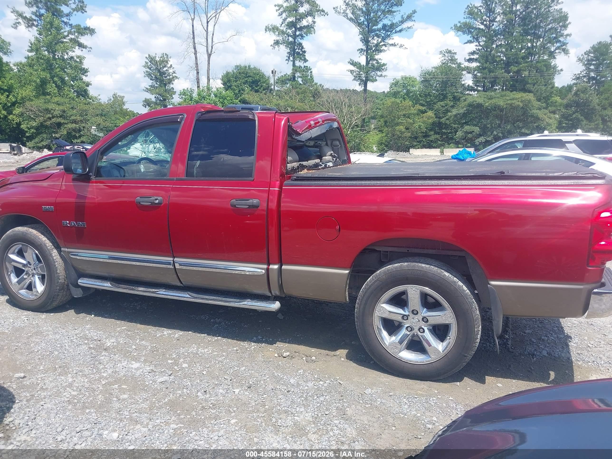 2008 Dodge Ram 1500 Laramie Red vin: 1D7HA18218J189930