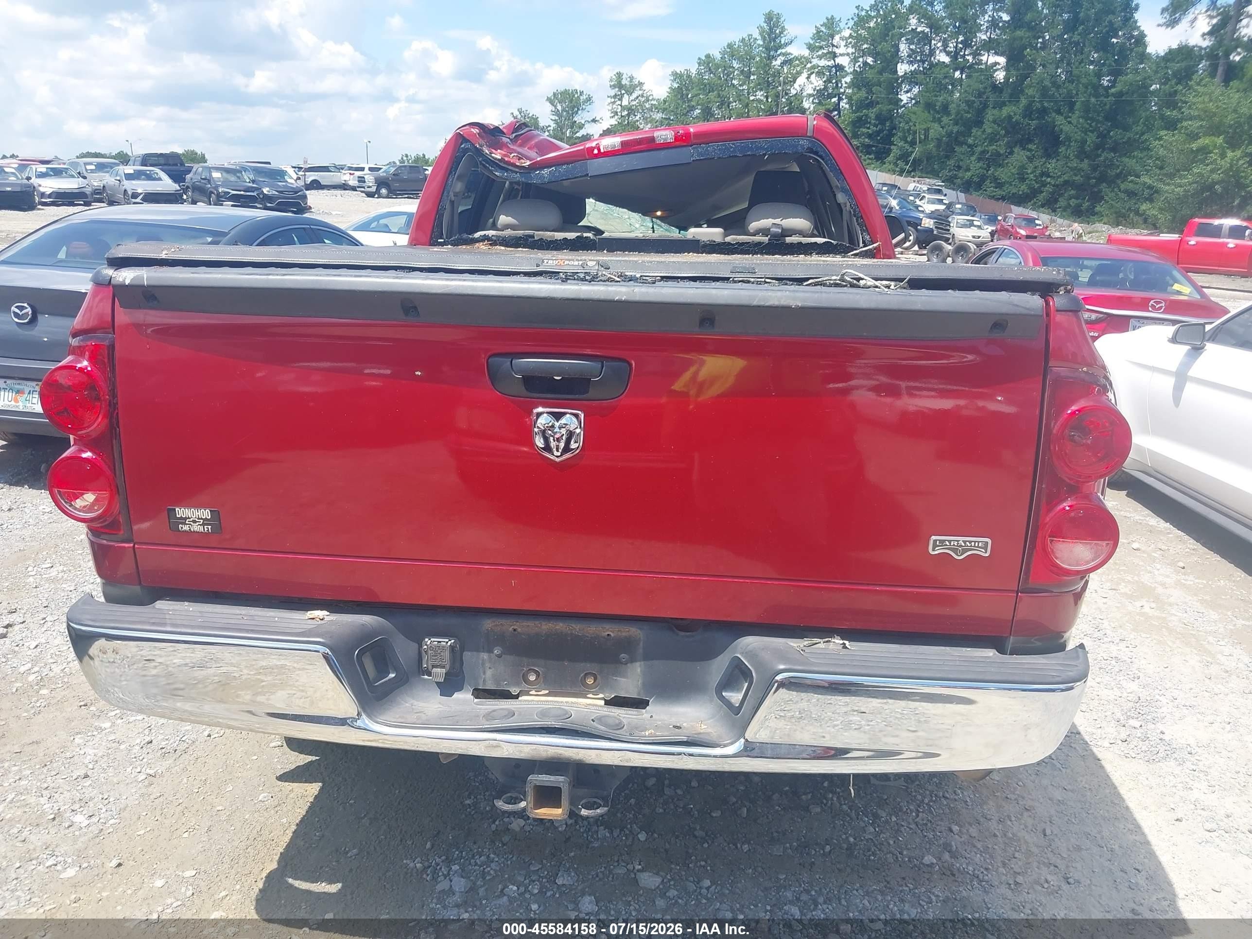 2008 Dodge Ram 1500 Laramie Red vin: 1D7HA18218J189930
