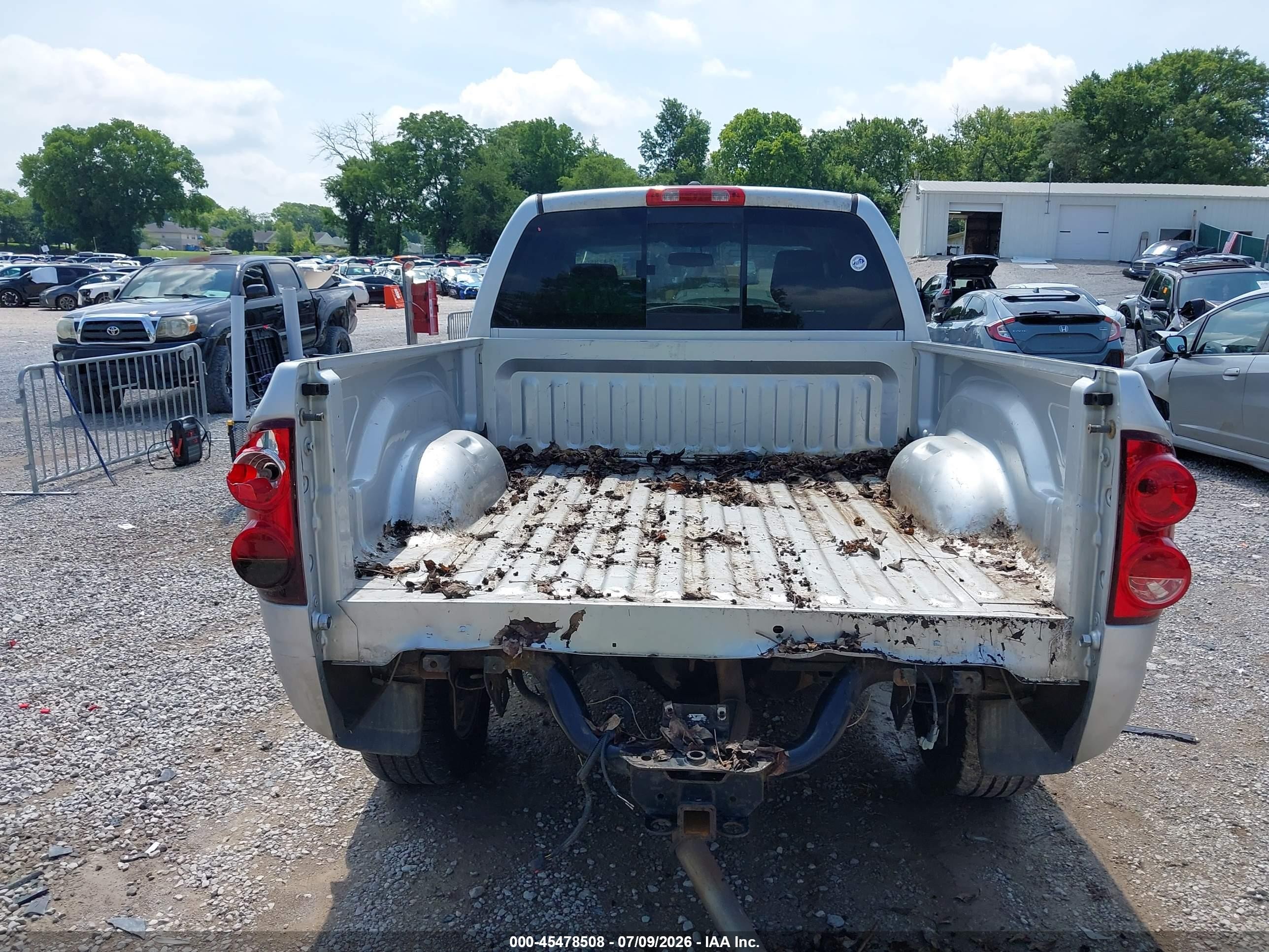 2007 Dodge Ram 1500 Slt Silver vin: 1D7HA18227J519427