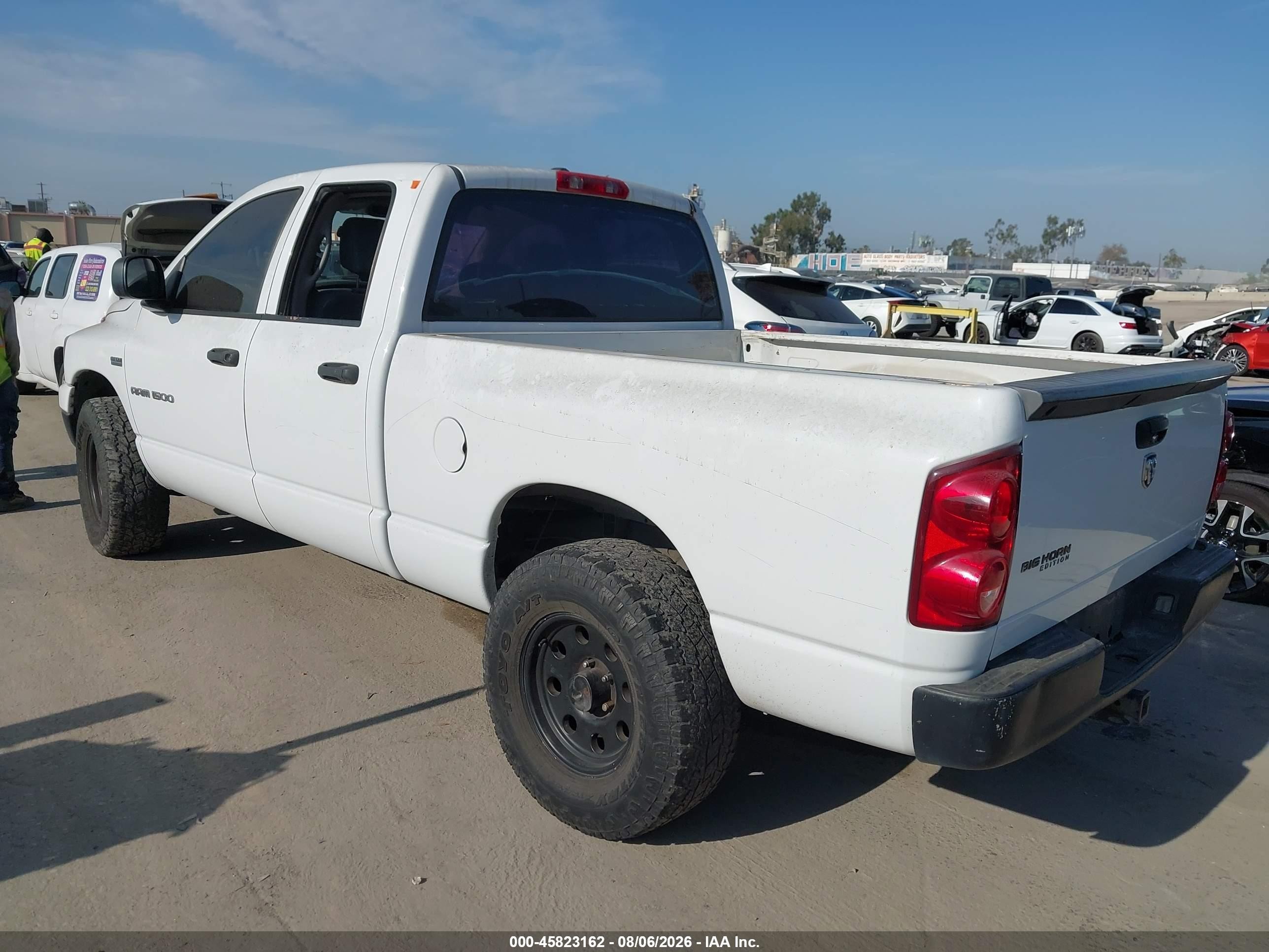 2007 Dodge Ram 1500 Slt Белый vin: 1D7HA18227S262005
