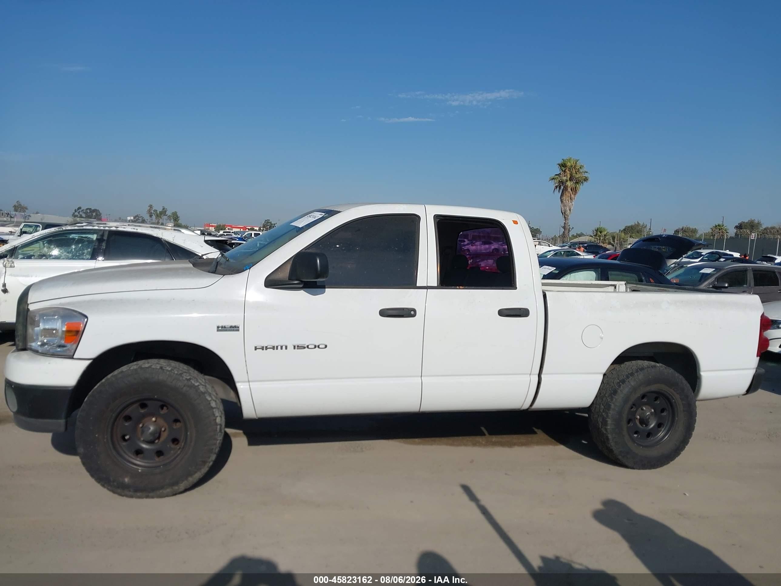 2007 Dodge Ram 1500 Slt Белый vin: 1D7HA18227S262005