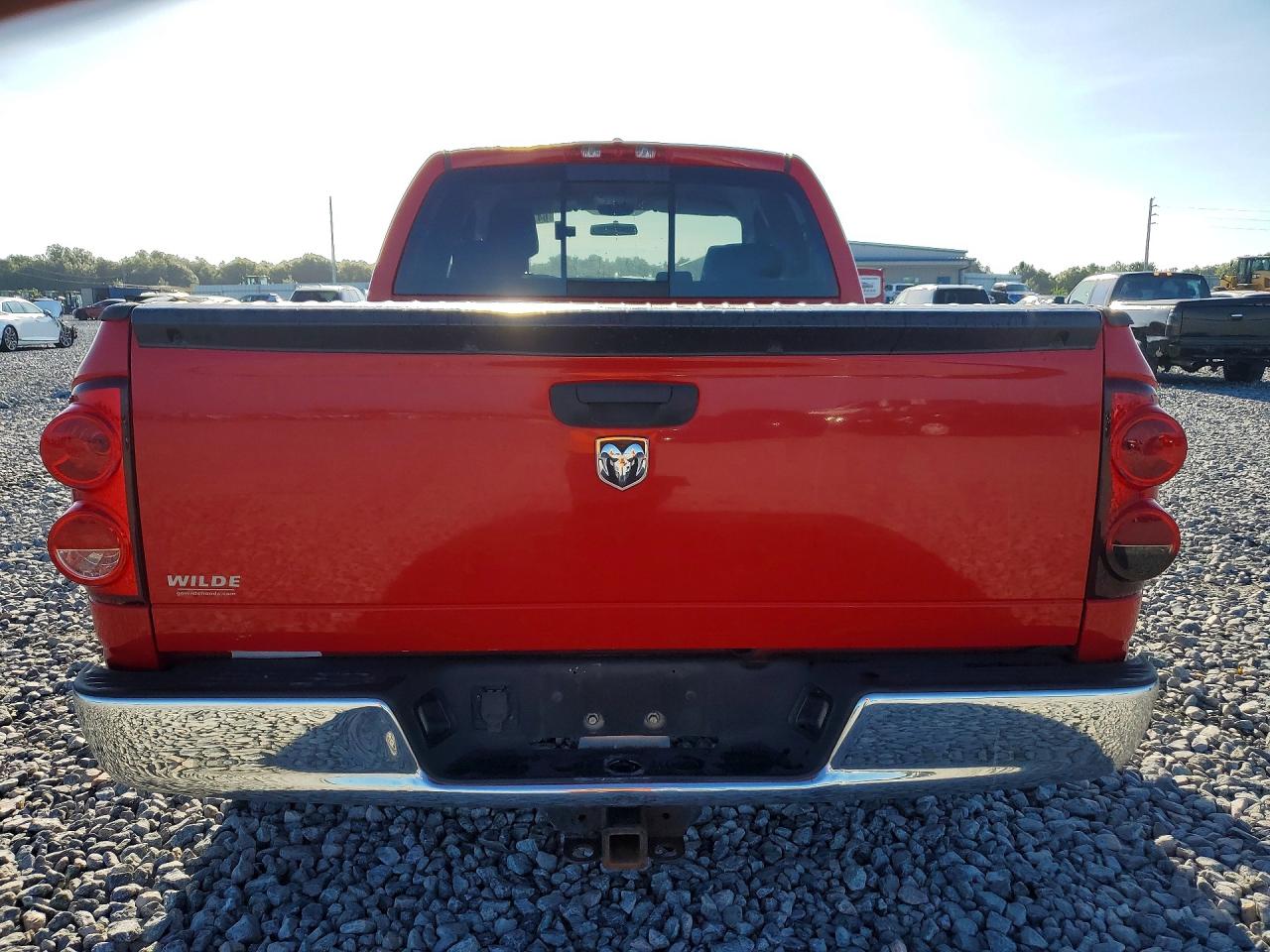 2007 Dodge Ram 1500 St Red vin: 1D7HA18237J571343
