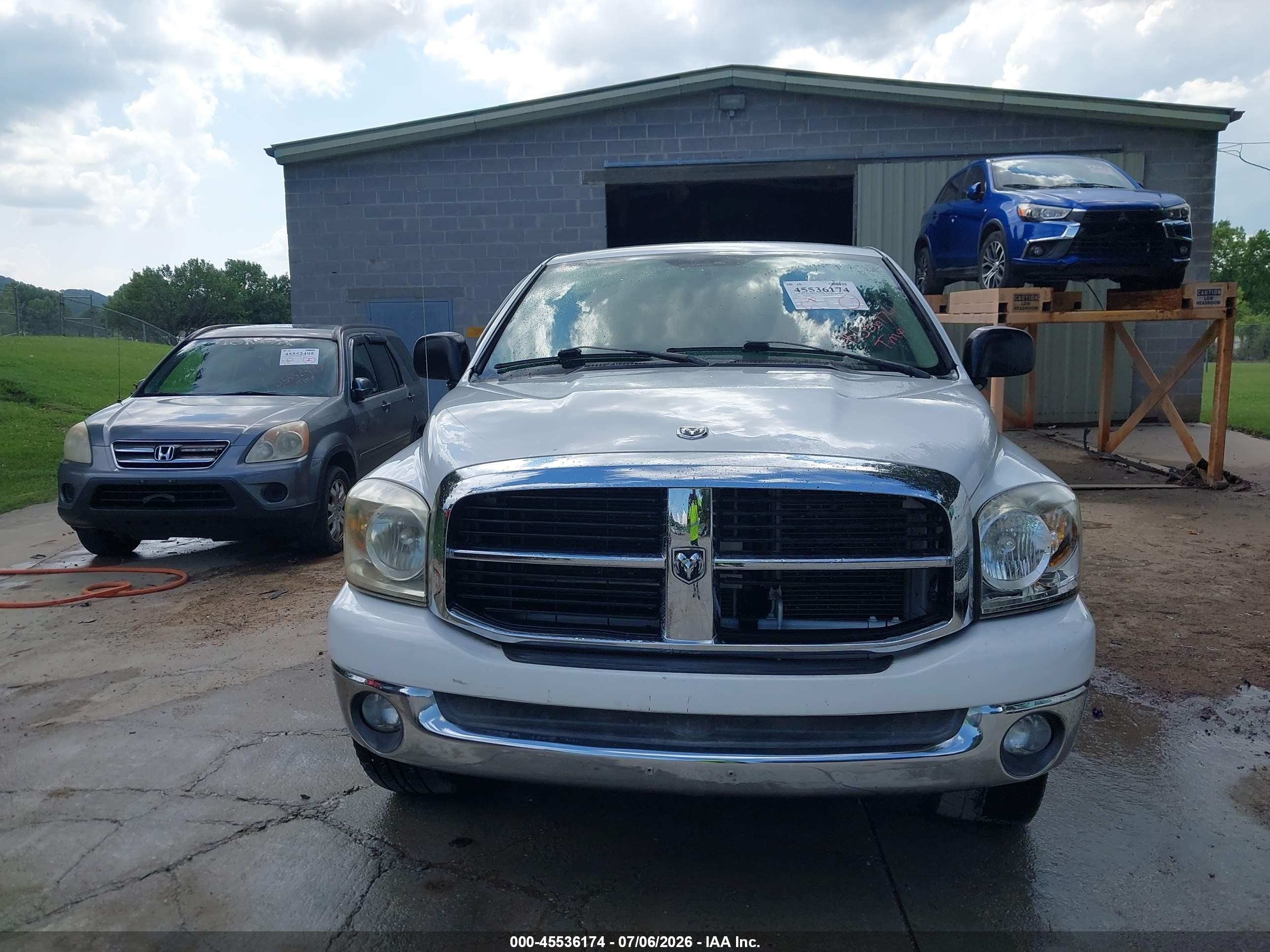 2008 Dodge Ram 1500 Slt White vin: 1D7HA18238J103677