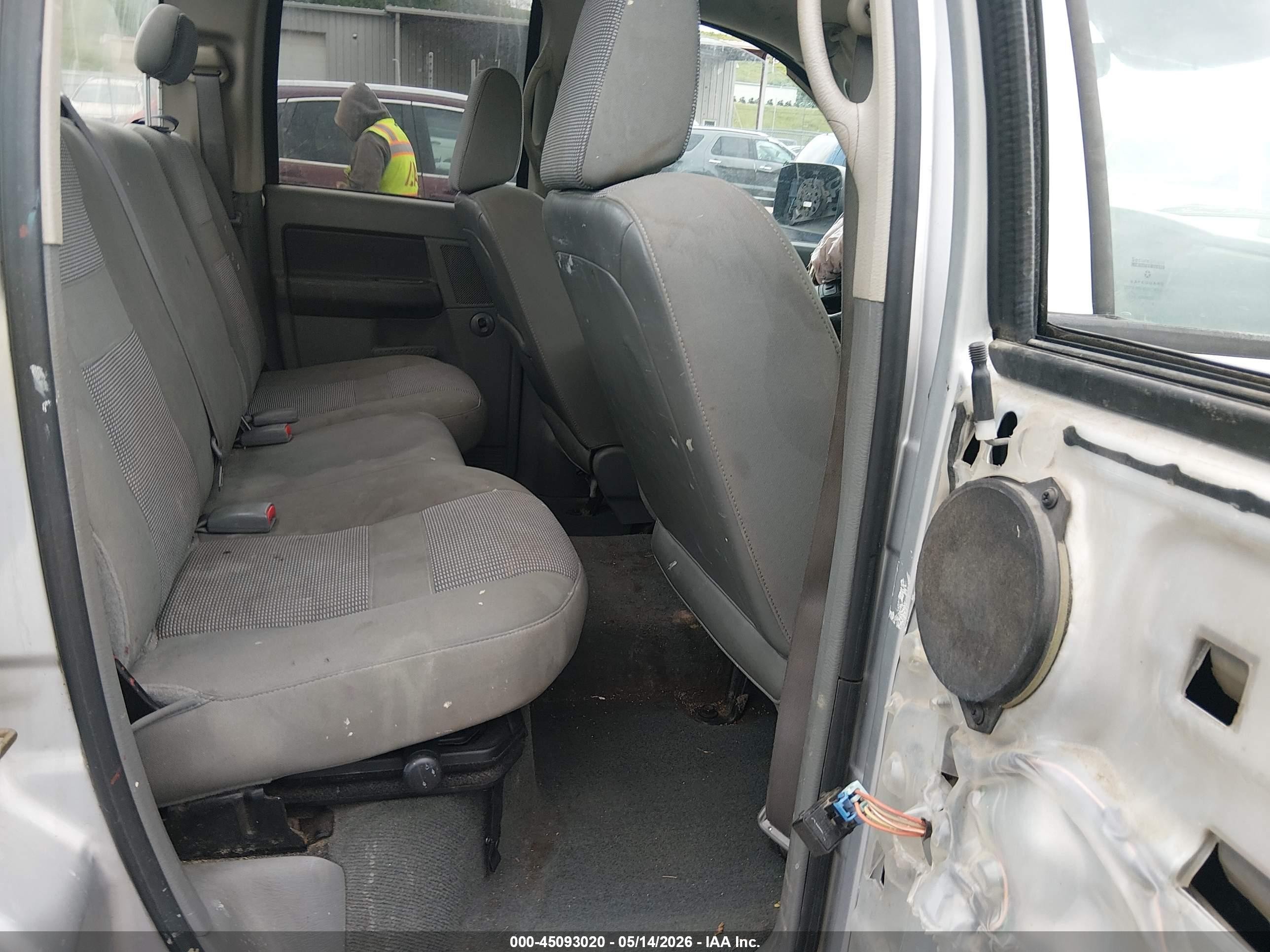 2006 Dodge Ram 1500 Slt Серебряный vin: 1D7HA18246J152089