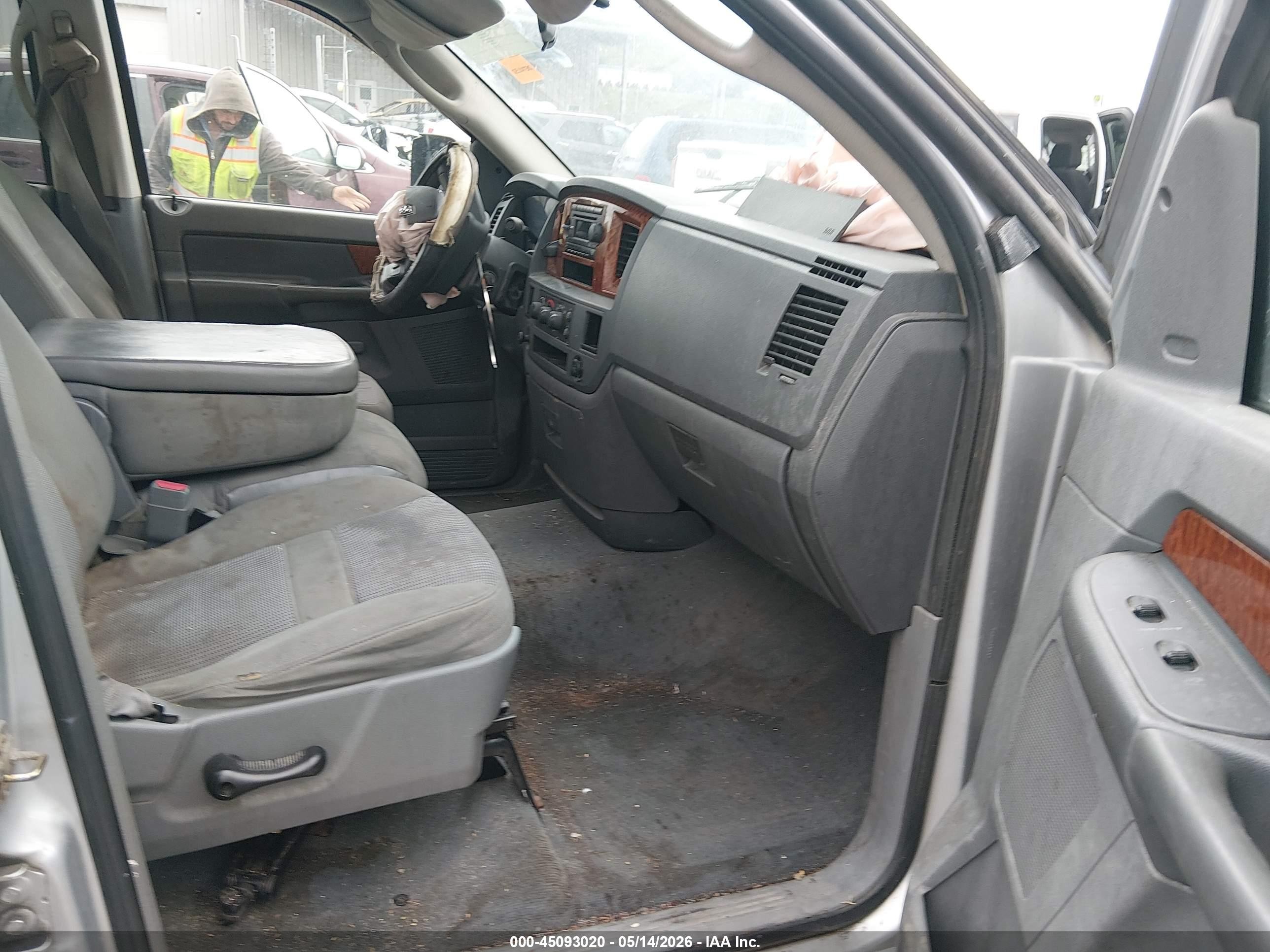 2006 Dodge Ram 1500 Slt Серебряный vin: 1D7HA18246J152089