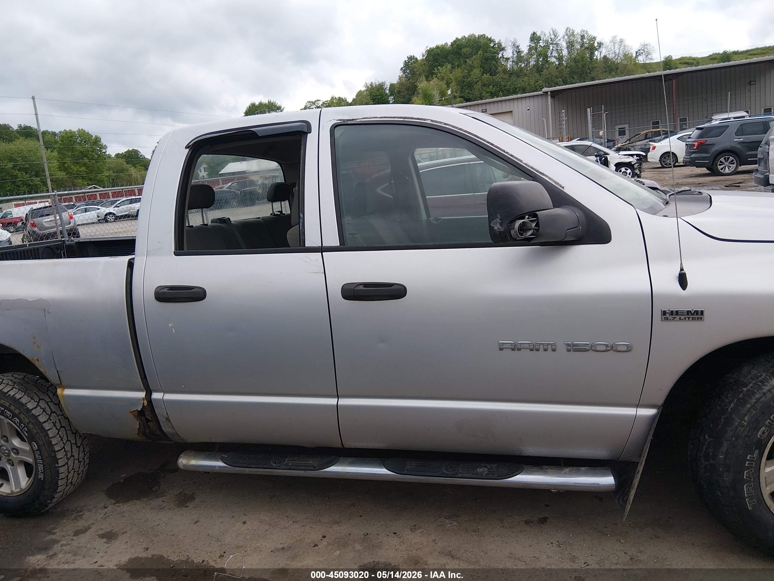 2006 Dodge Ram 1500 Slt Серебряный vin: 1D7HA18246J152089