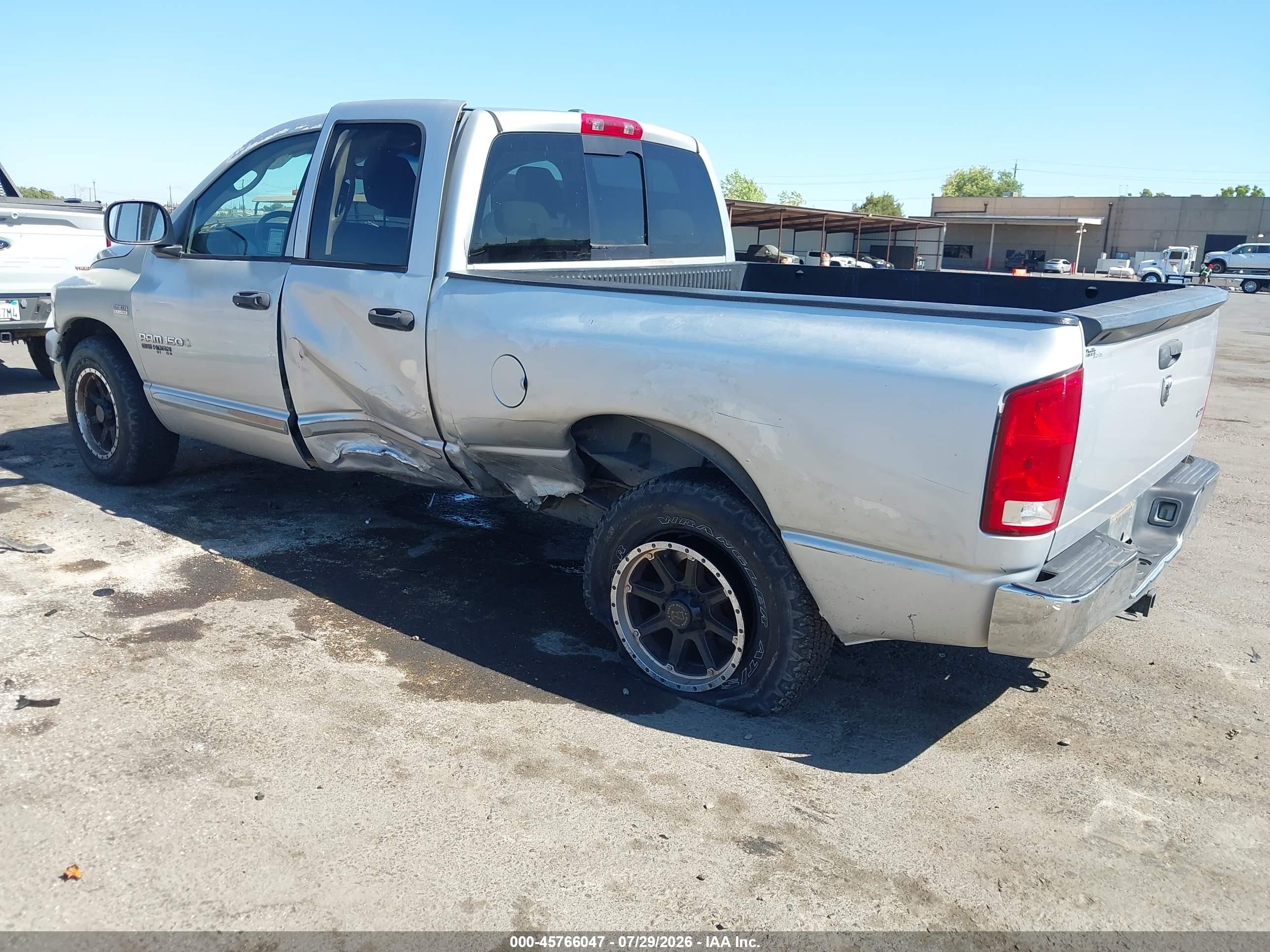 2006 Dodge Ram 1500 Slt Серебряный vin: 1D7HA18246S627394
