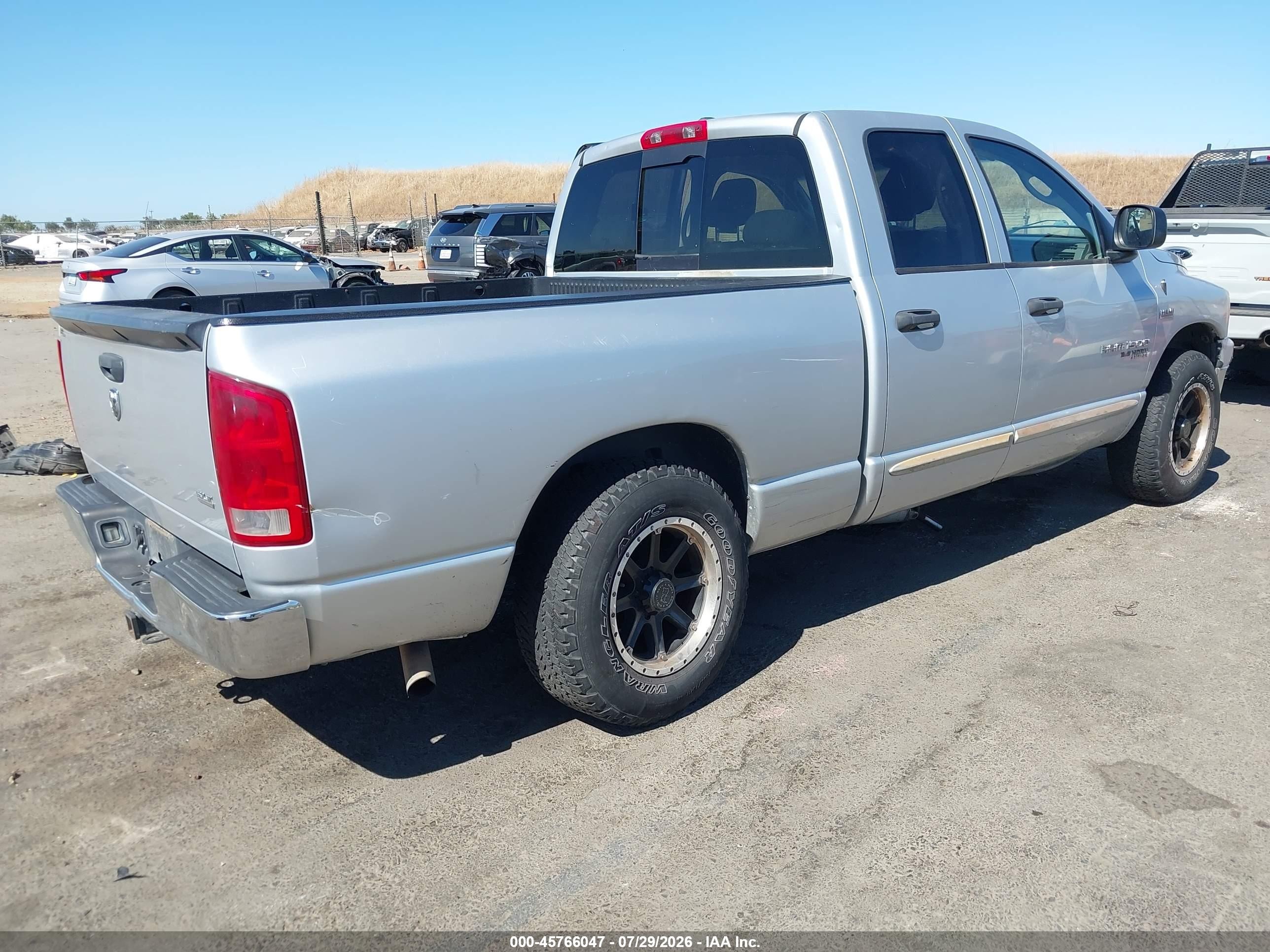 2006 Dodge Ram 1500 Slt Серебряный vin: 1D7HA18246S627394