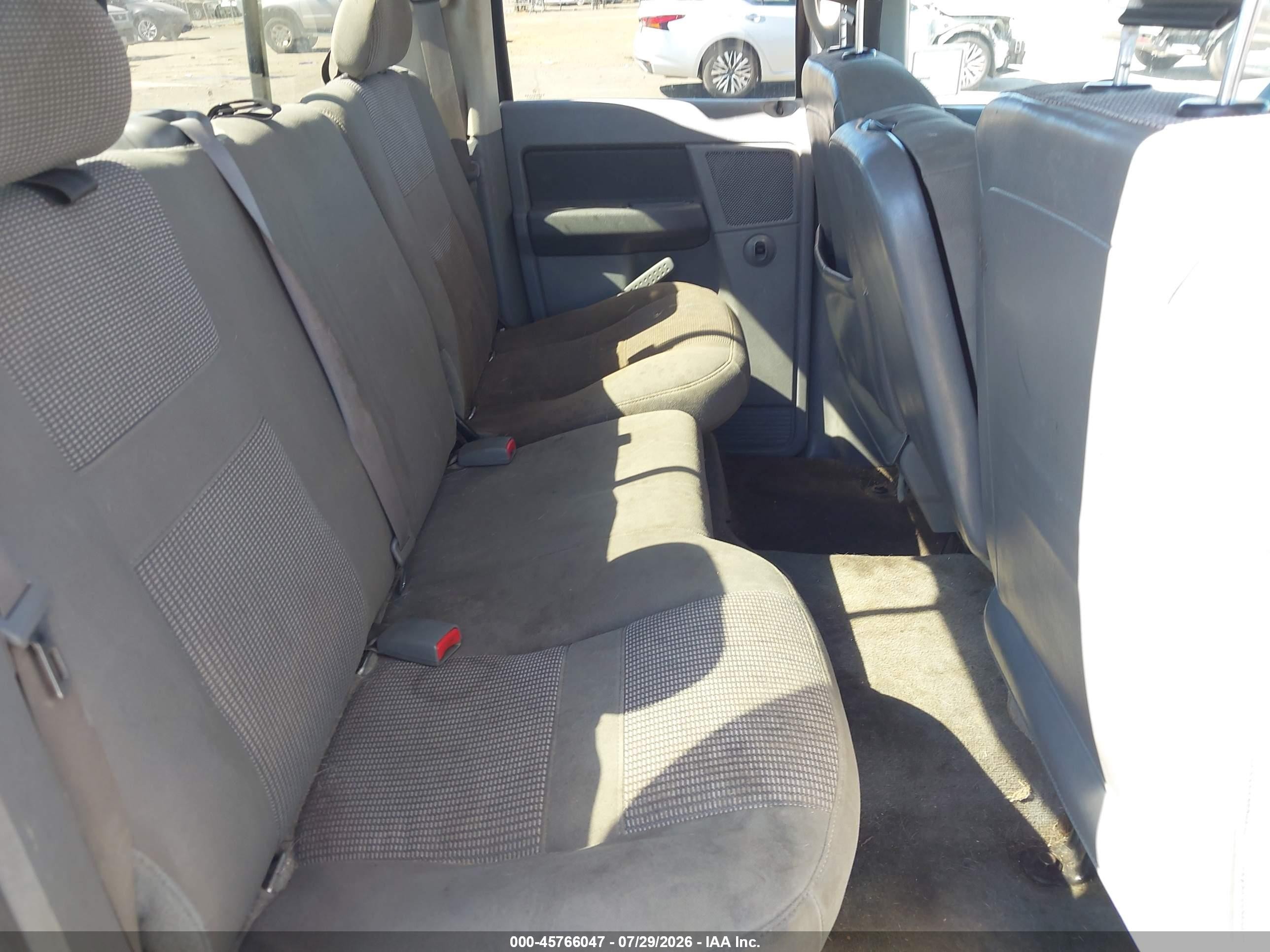 2006 Dodge Ram 1500 Slt Серебряный vin: 1D7HA18246S627394