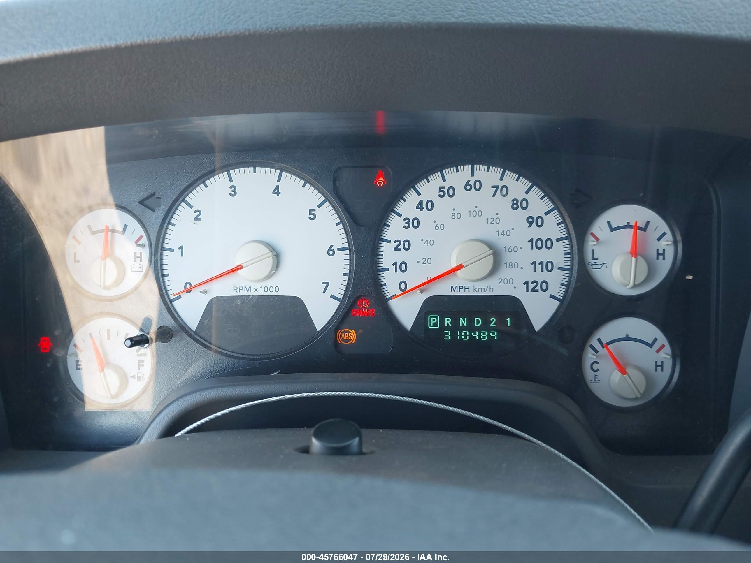 2006 Dodge Ram 1500 Slt Серебряный vin: 1D7HA18246S627394