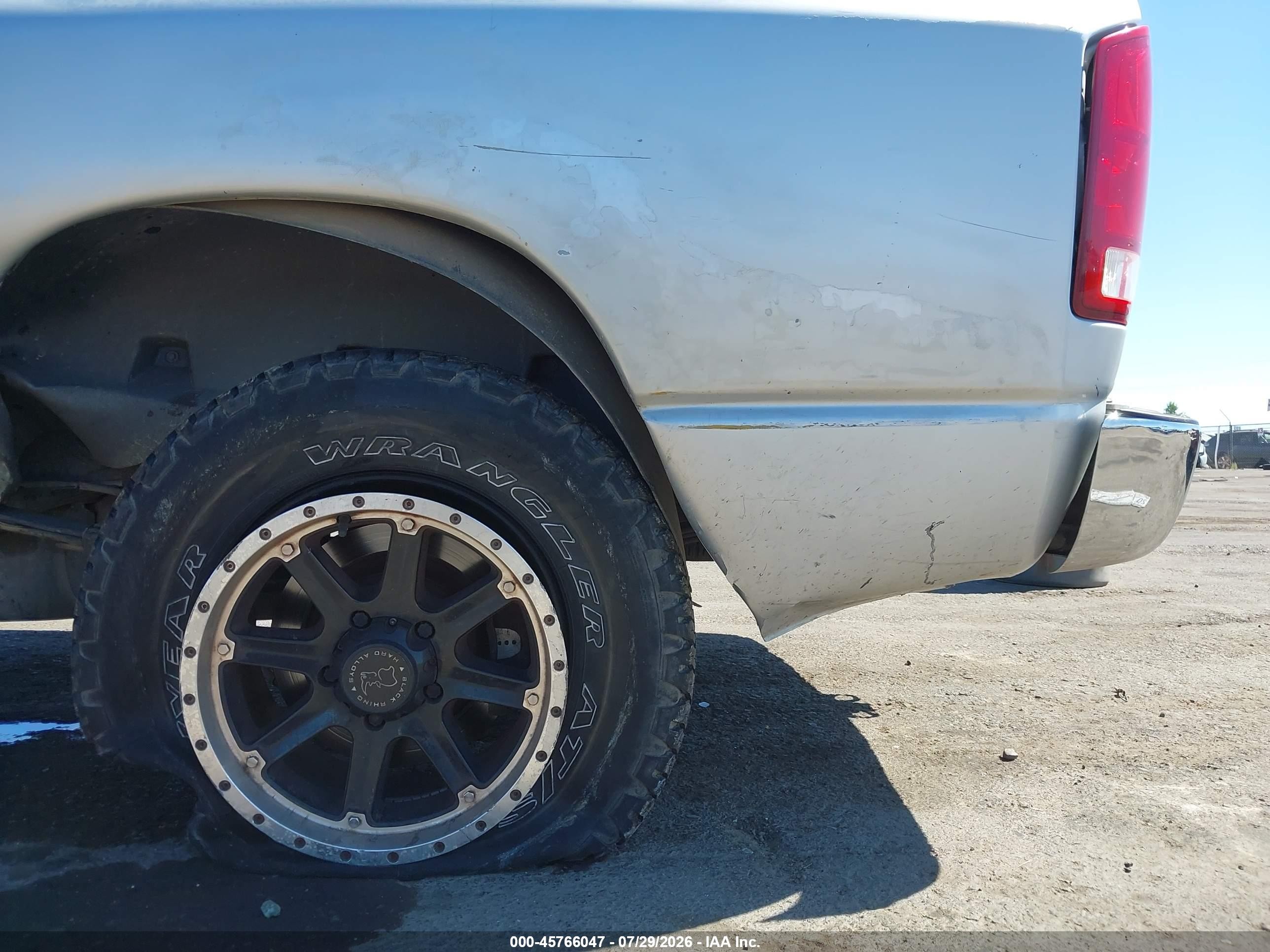 2006 Dodge Ram 1500 Slt Серебряный vin: 1D7HA18246S627394