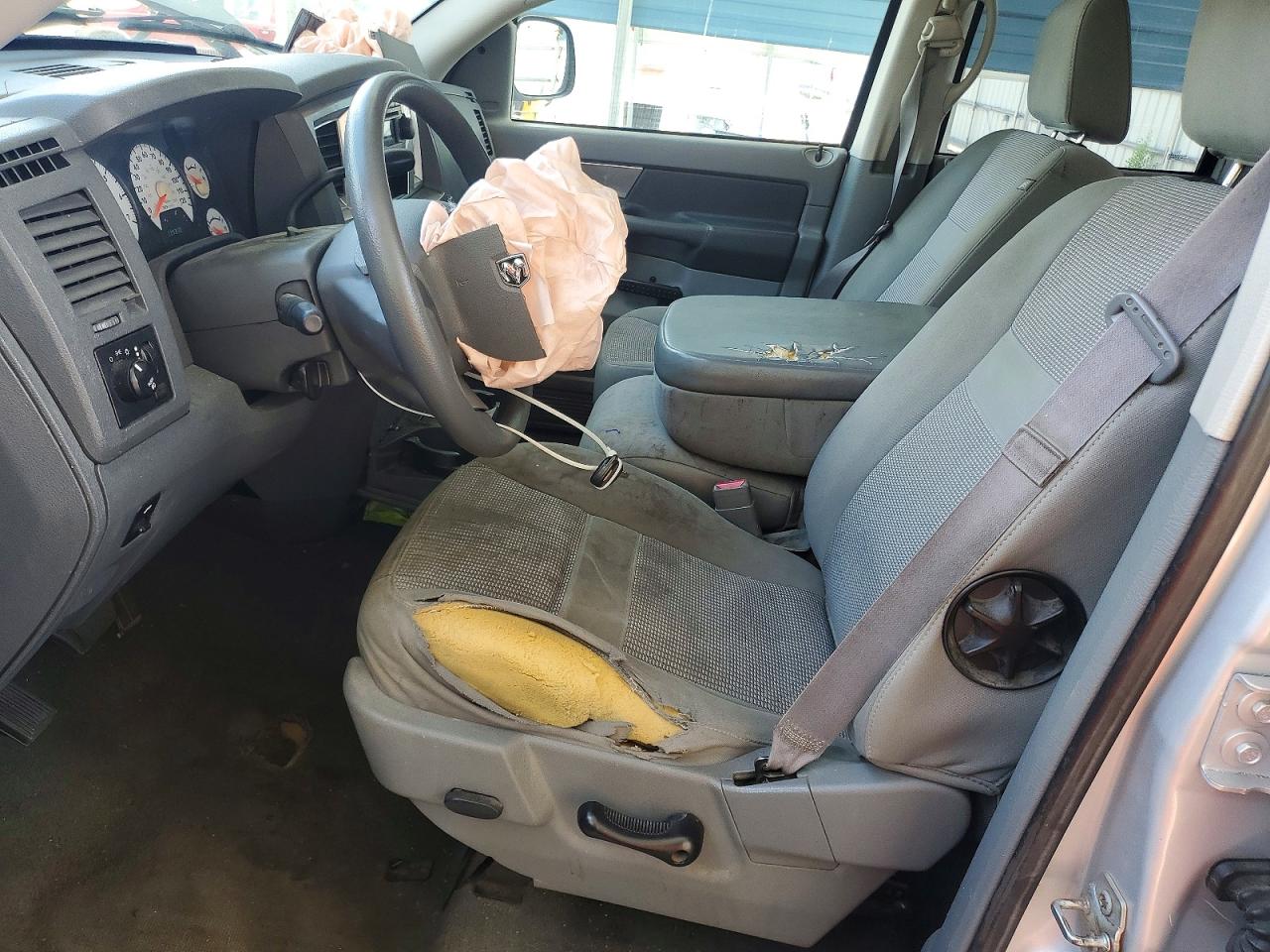 2008 Dodge Ram 1500 St Silver vin: 1D7HA18248S631609