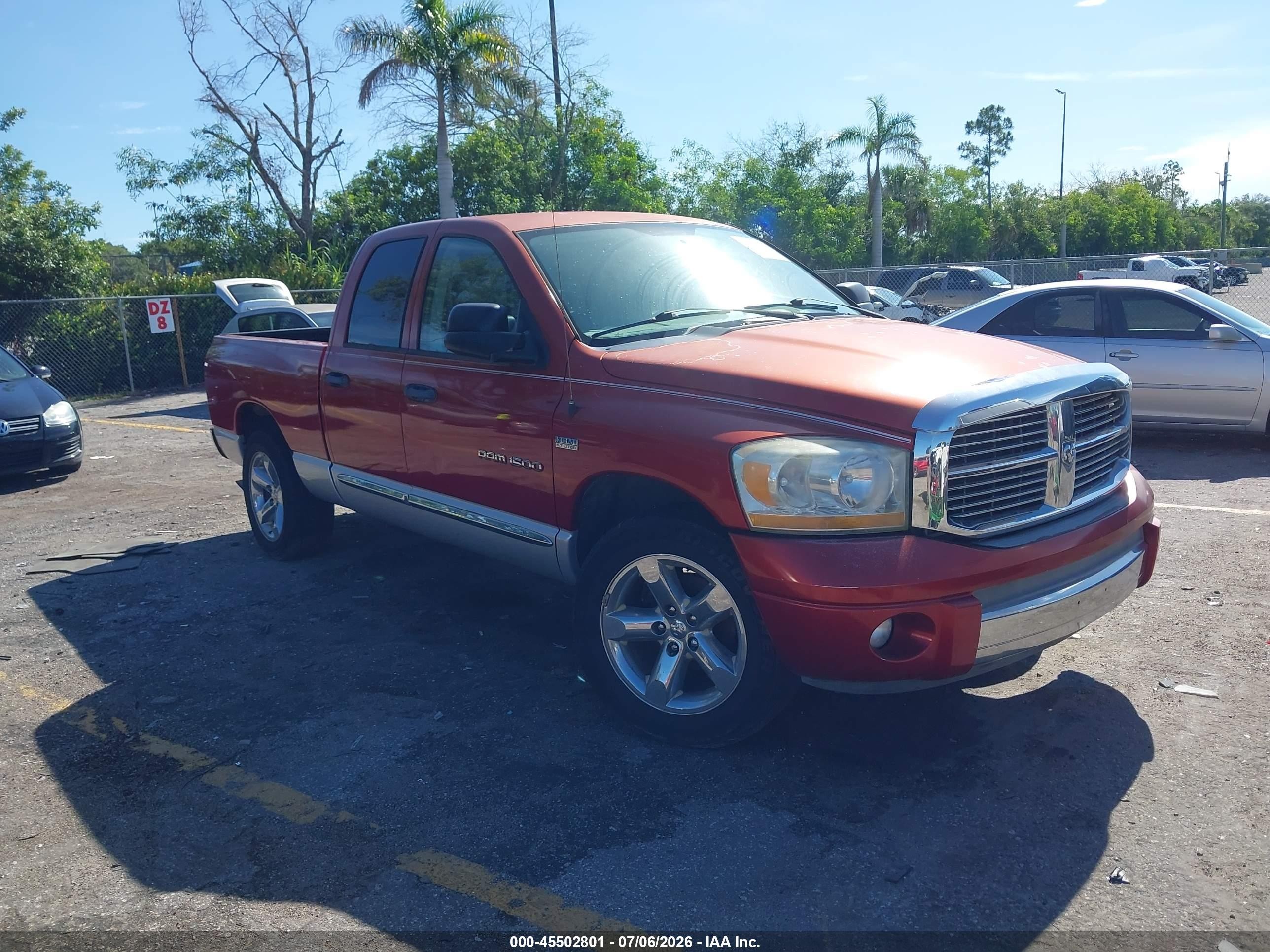 2006 Dodge Ram 1500 Laramie Red vin: 1D7HA18256S609910
