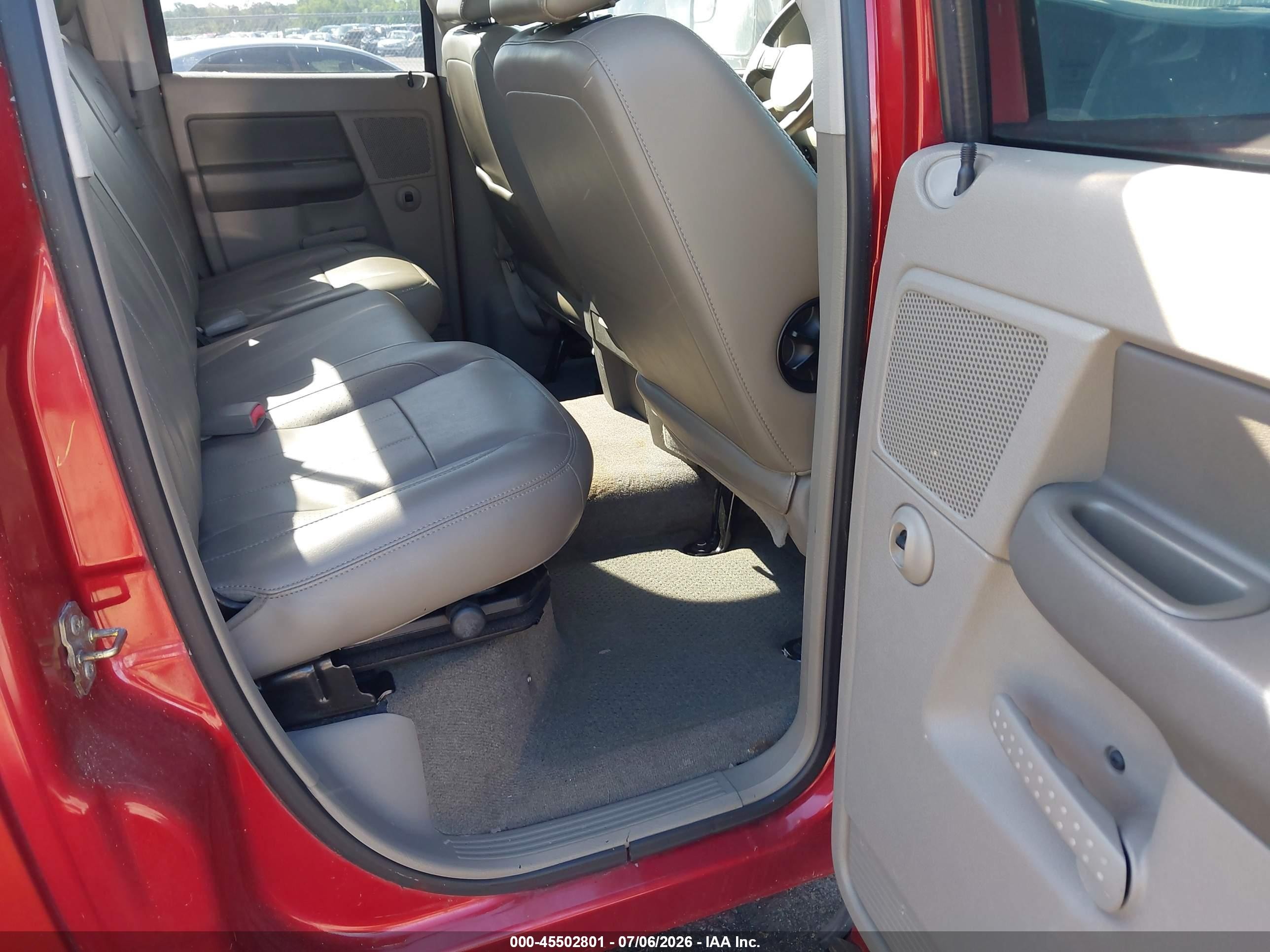 2006 Dodge Ram 1500 Laramie Red vin: 1D7HA18256S609910
