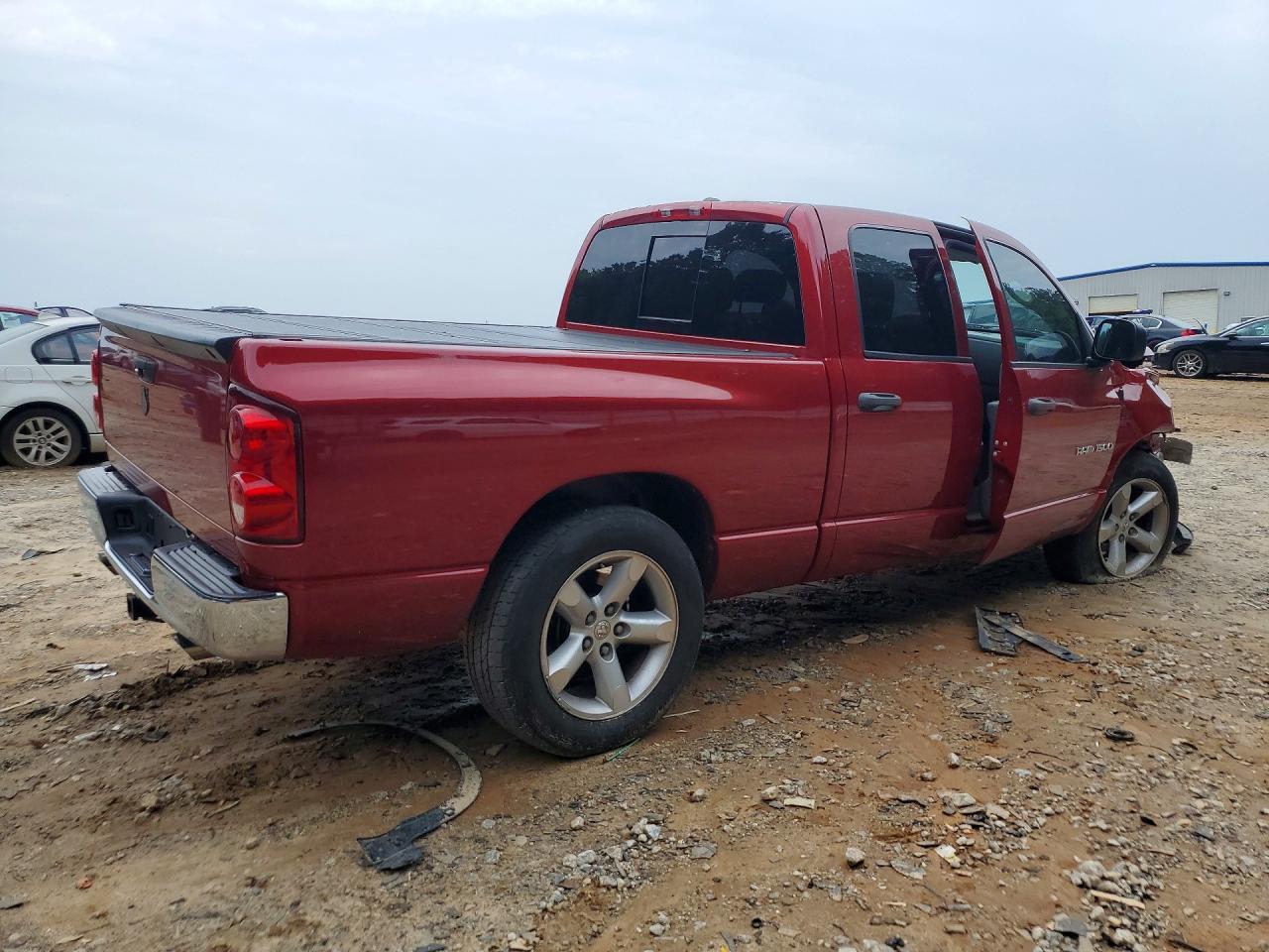 2007 Dodge Ram 1500 St Red vin: 1D7HA18257J640498