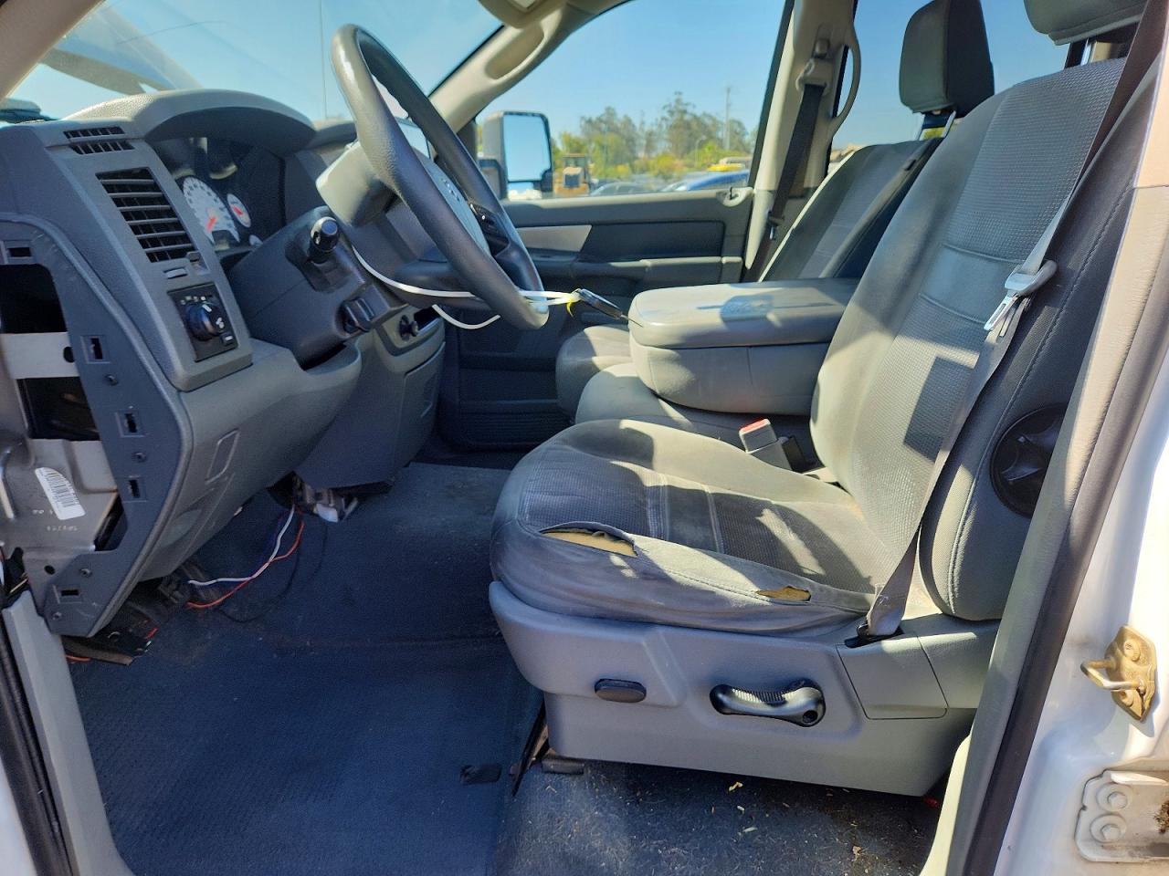 2007 Dodge Ram 1500 St White vin: 1D7HA18257S132512