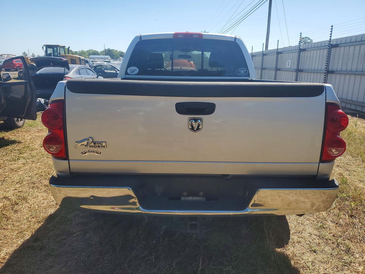 2008 Dodge Ram 1500 St Silver vin: 1D7HA18258S564437