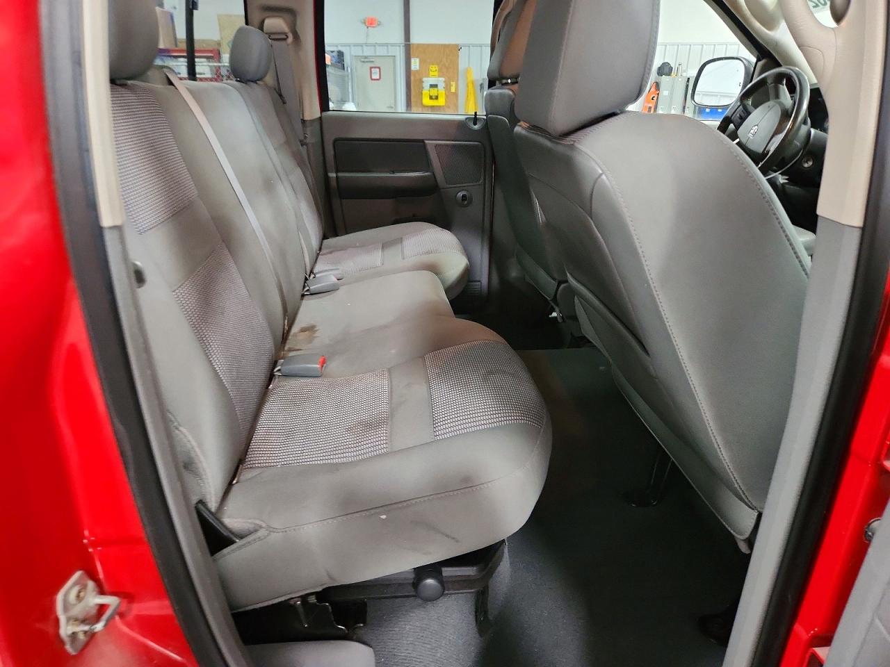 2007 Dodge Ram 1500 St Красный vin: 1D7HA18277J635447