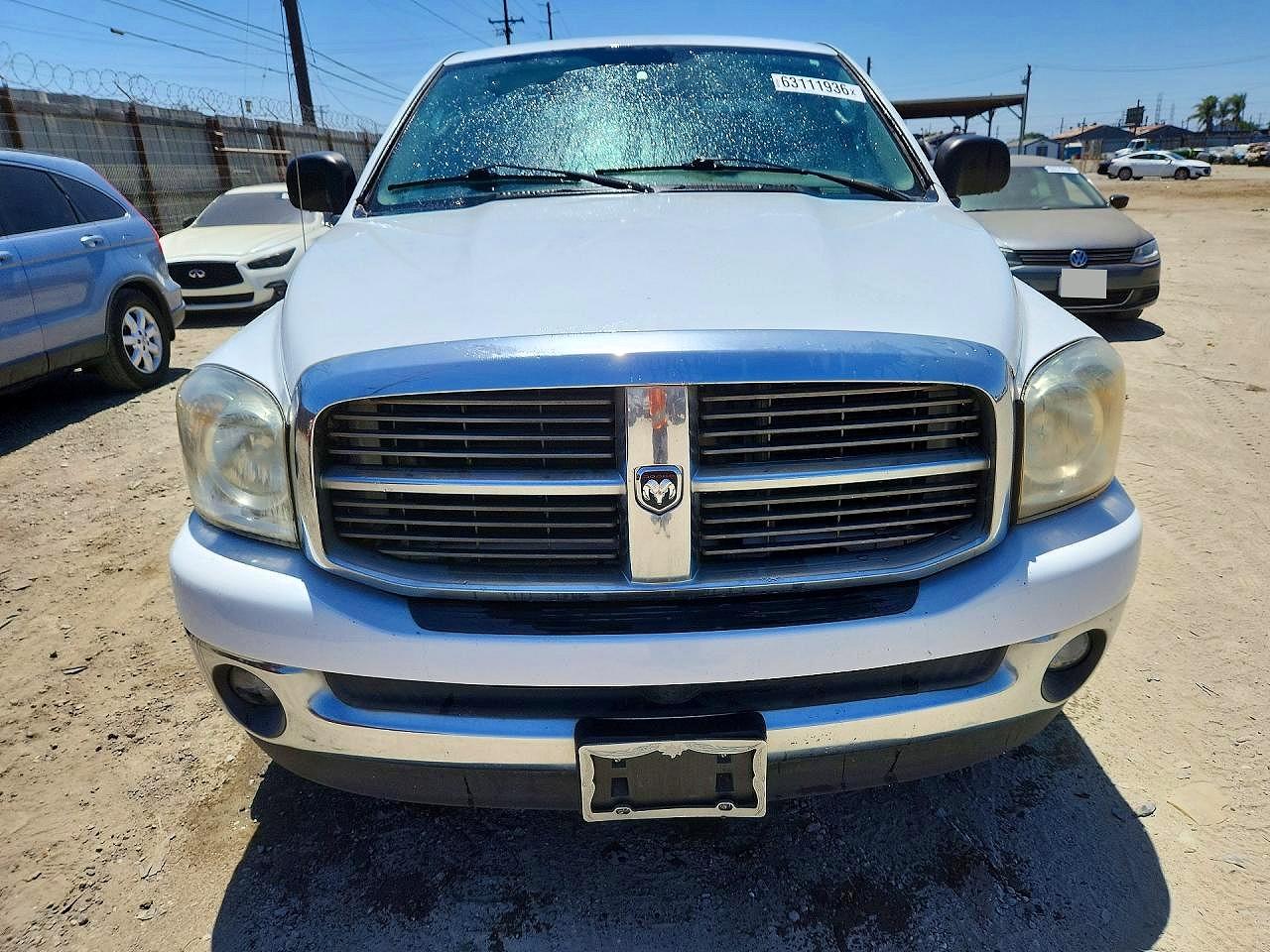 2008 Dodge Ram 1500 St Белый vin: 1D7HA18278S586097