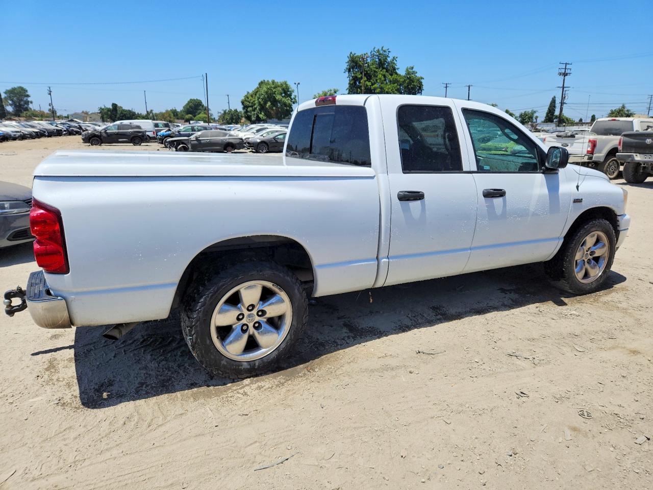 2008 Dodge Ram 1500 St Белый vin: 1D7HA18278S586097