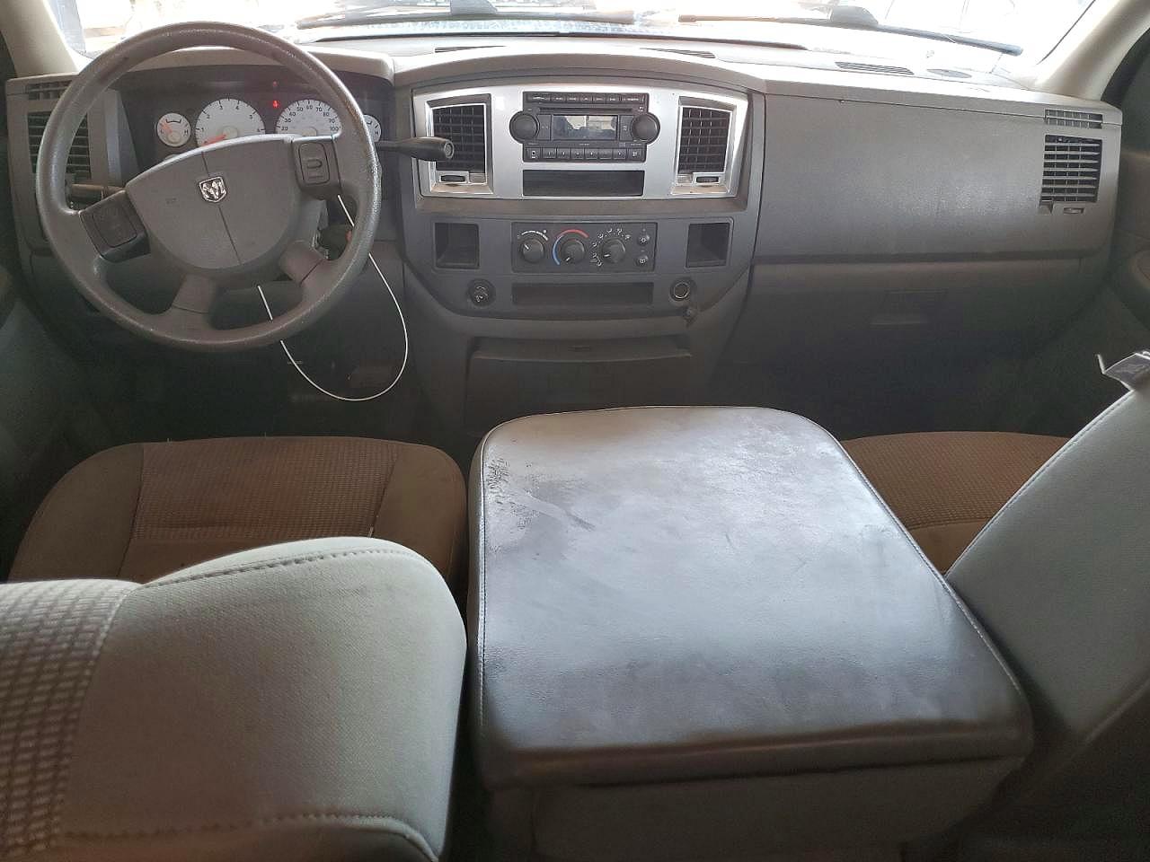 2007 Dodge Ram 1500 Red vin: 1D7HA18287J510747