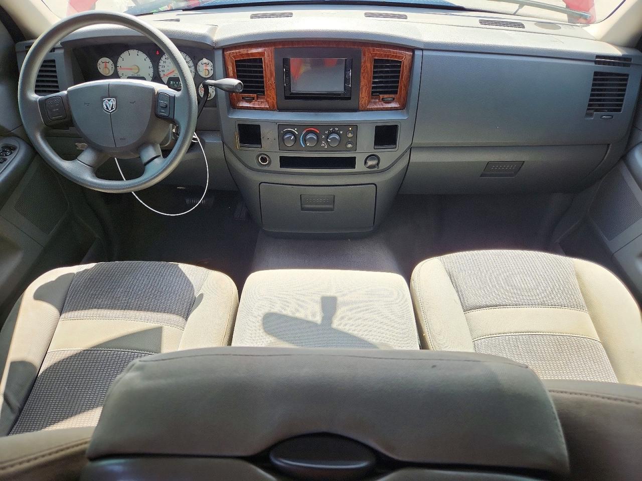 2006 Dodge Ram 1500 St Red vin: 1D7HA18296S658625