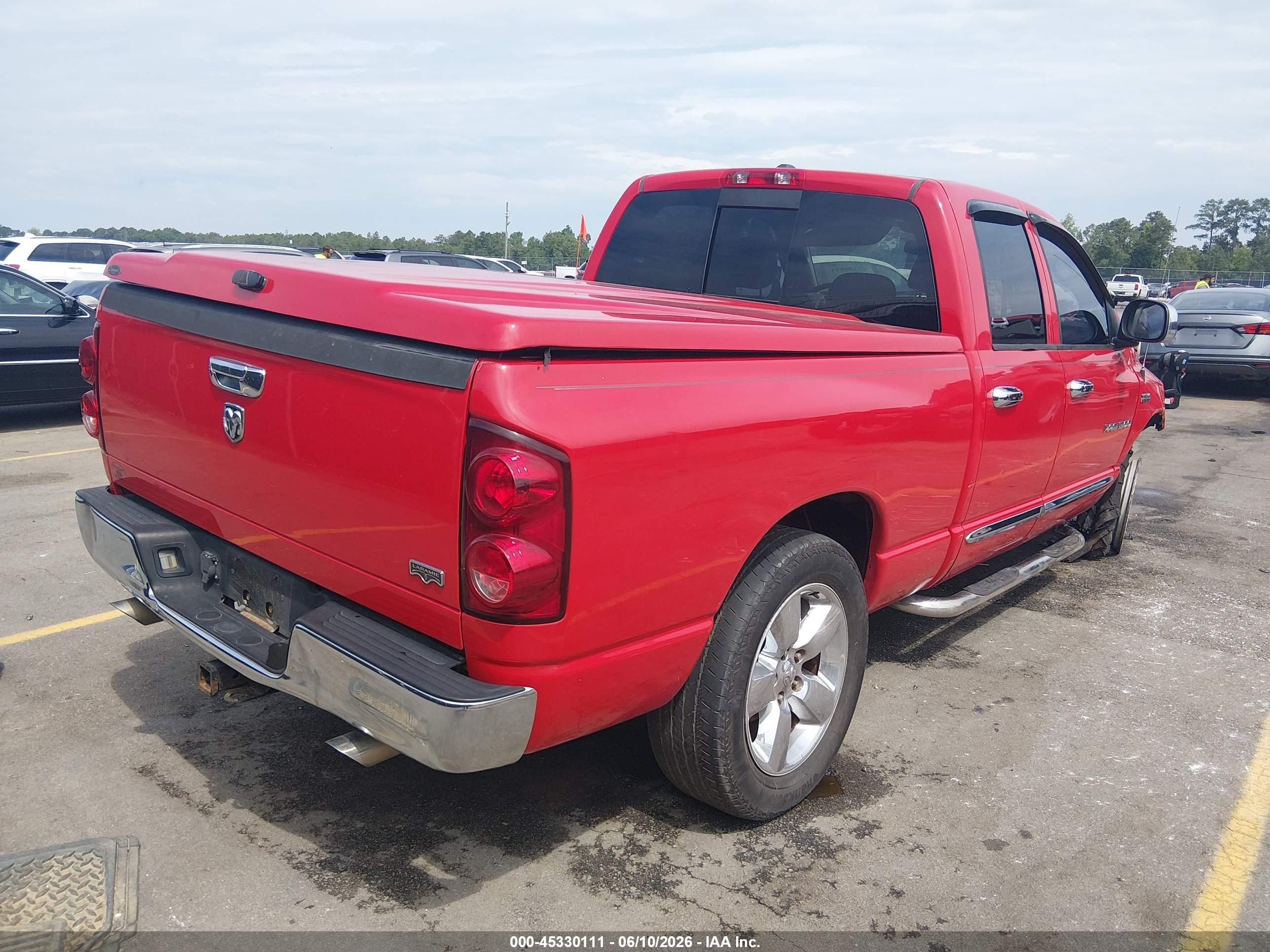 2007 Dodge Ram 1500 Laramie Red vin: 1D7HA18297J533437