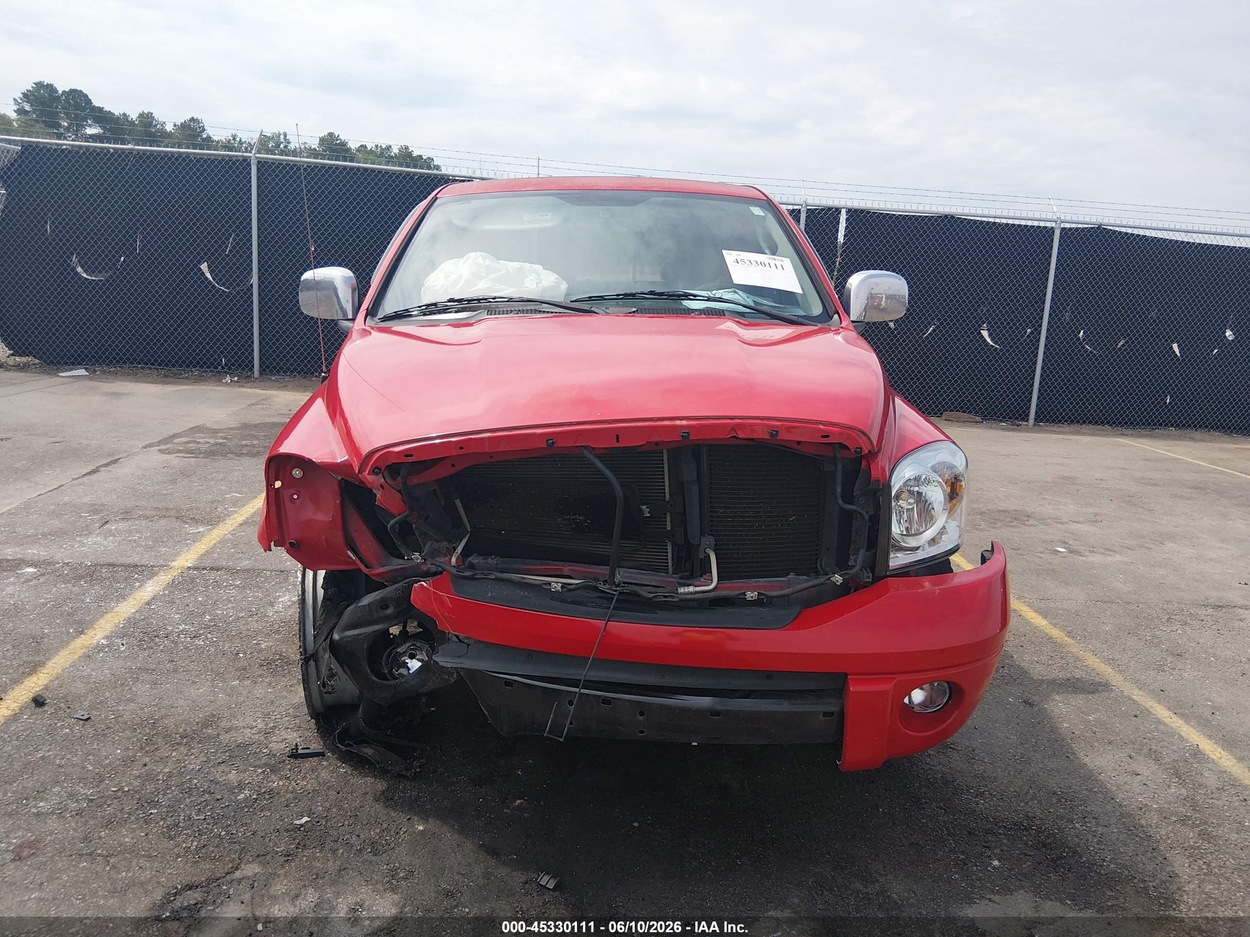 2007 Dodge Ram 1500 Laramie Red vin: 1D7HA18297J533437