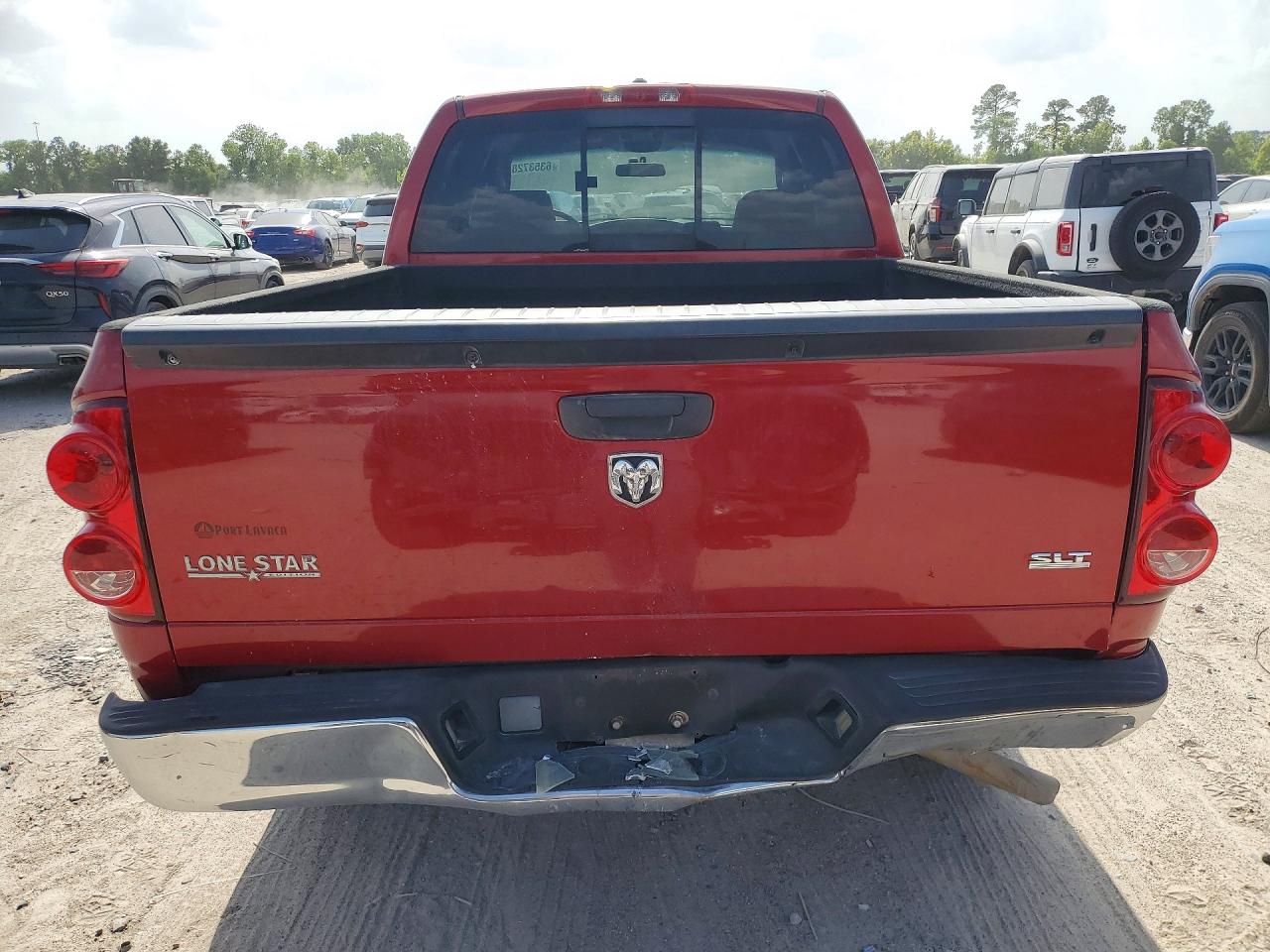 2007 Dodge Ram 1500 St Red vin: 1D7HA182X7S102051
