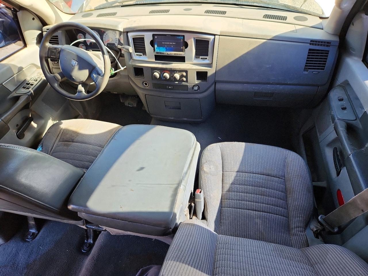 2008 Dodge Ram 1500 St Silver vin: 1D7HA182X8J107693
