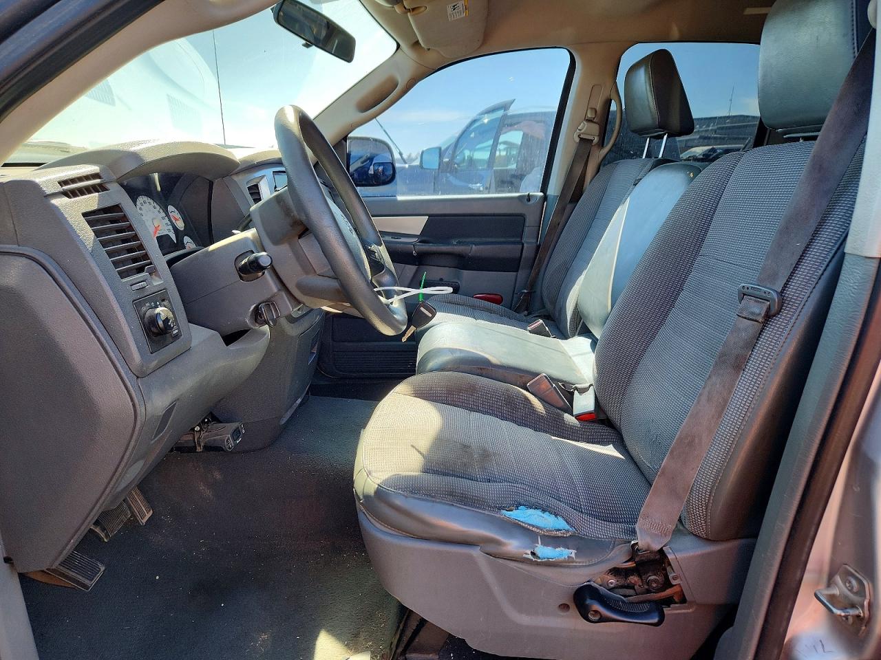 2008 Dodge Ram 1500 St Silver vin: 1D7HA182X8J107693